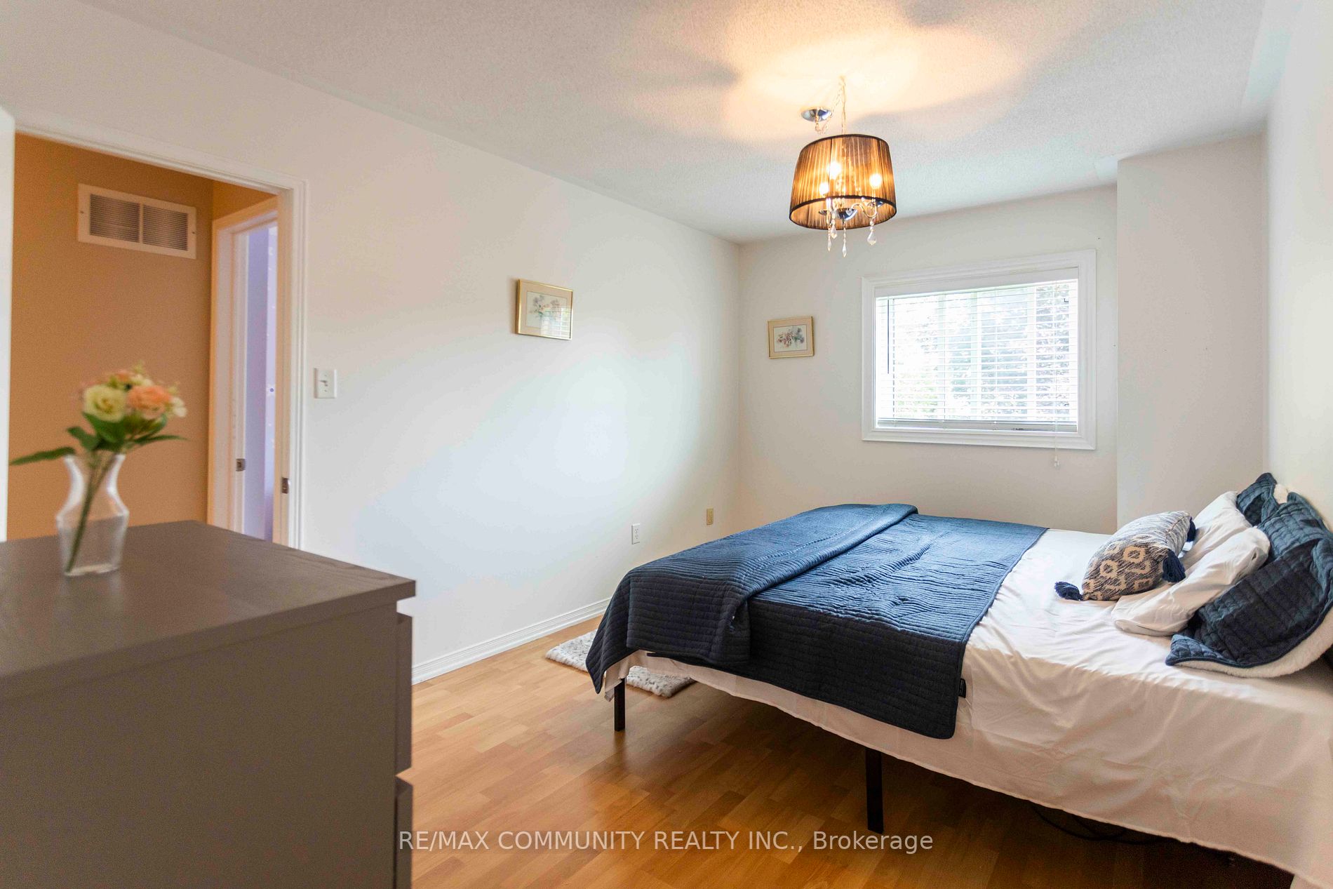 43 Creekwood Cres