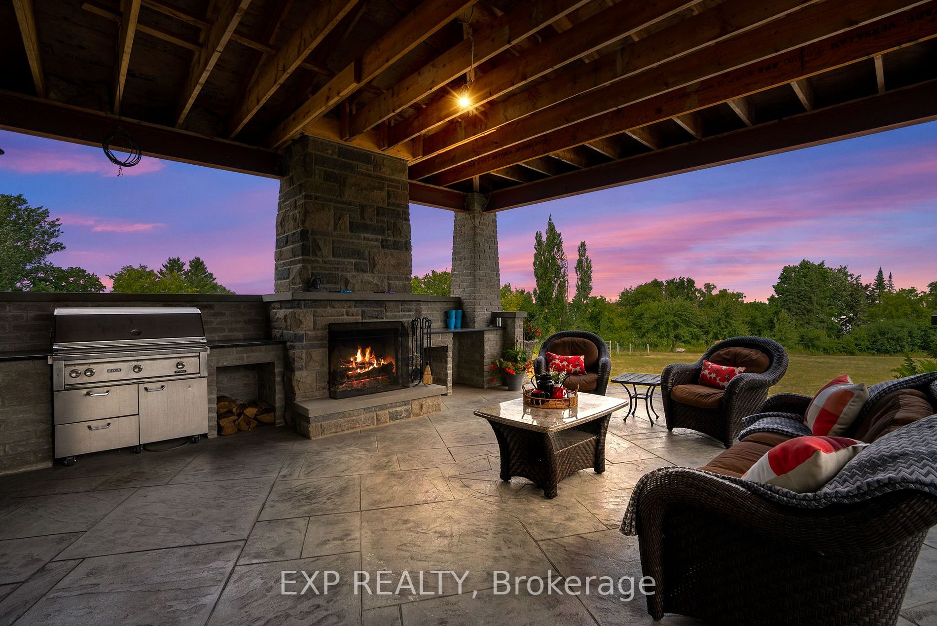 690 View Lake Rd