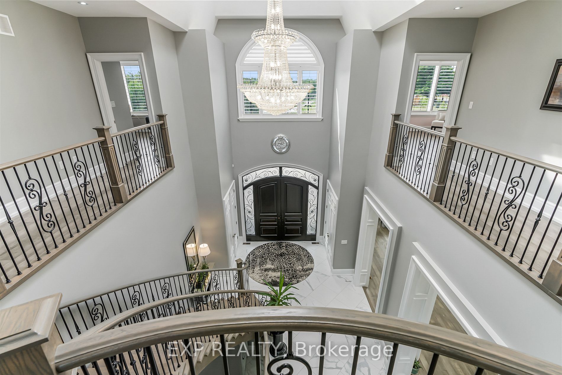 690 View Lake Rd