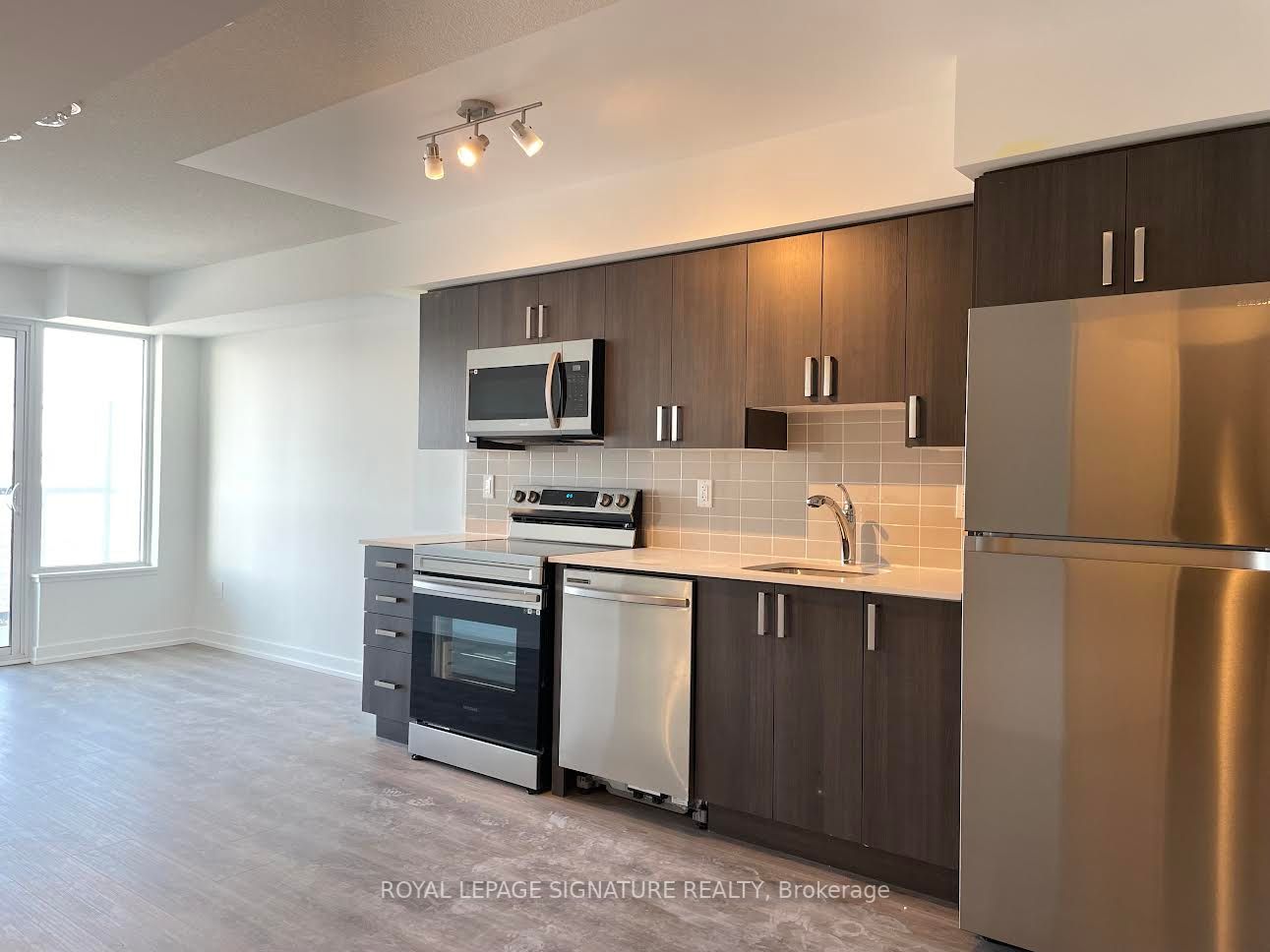 1480 Bayly St, #801