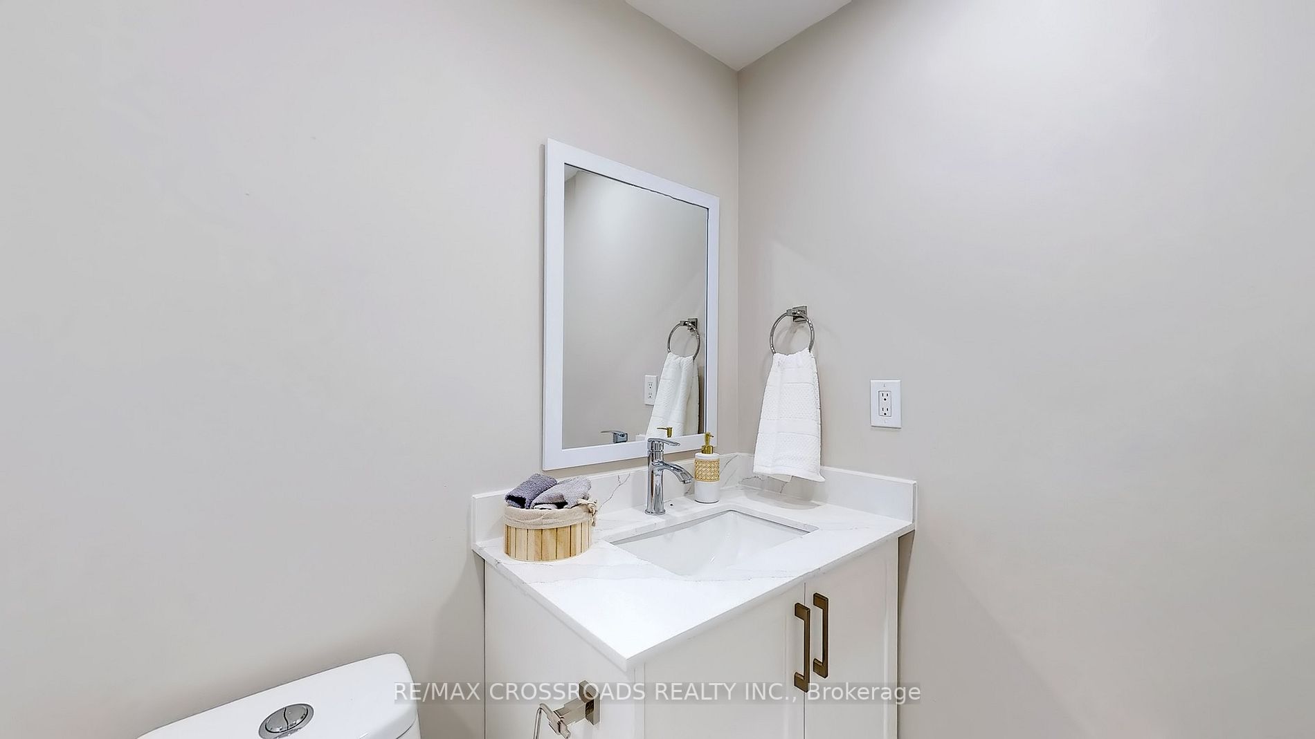 21 Livonia Place, #90