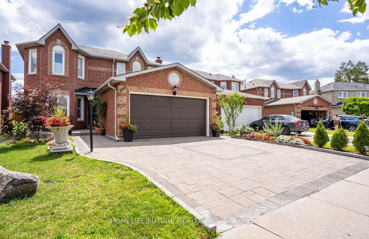 207 Mossbrook Sq
