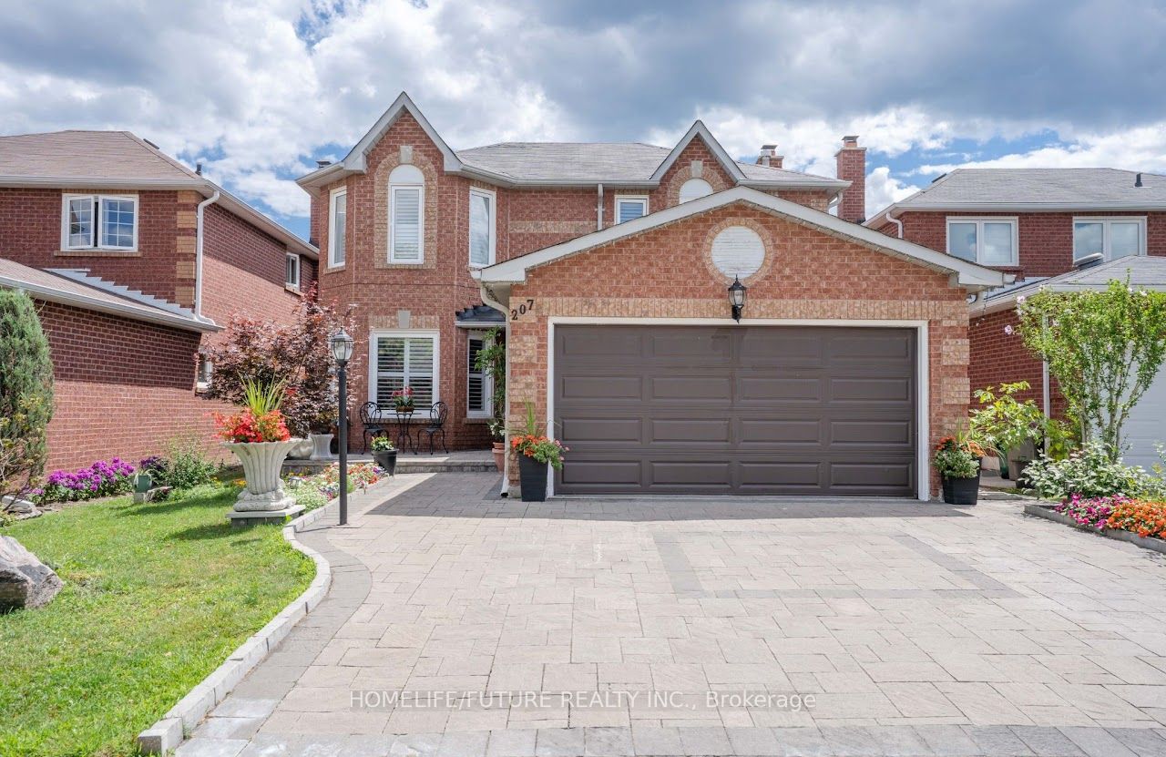 207 Mossbrook Sq