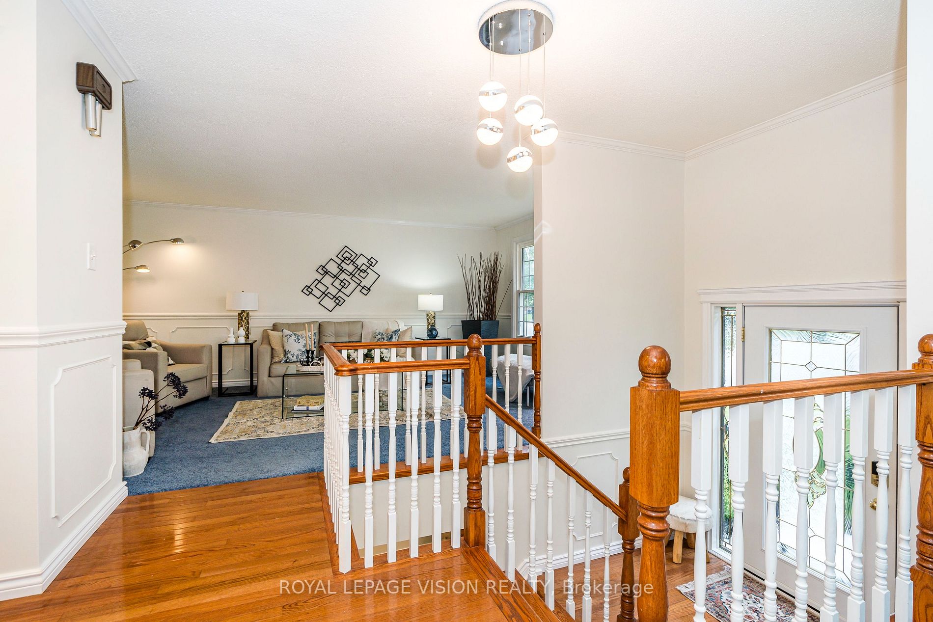 3 Muir Cres
