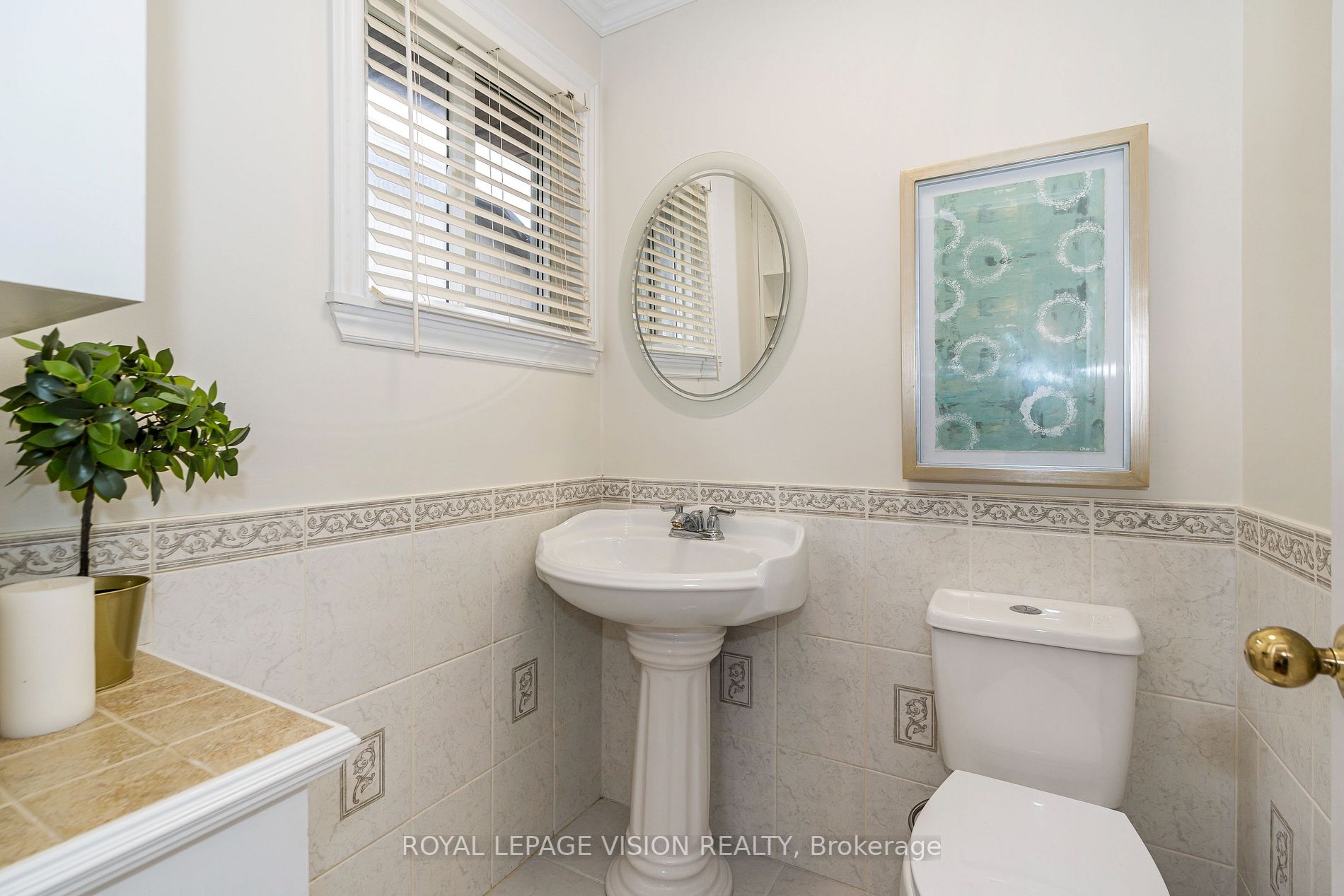 3 Muir Cres