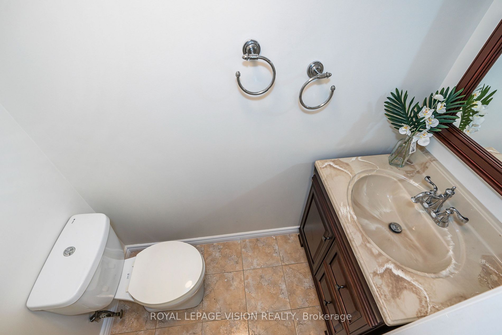3 Muir Cres