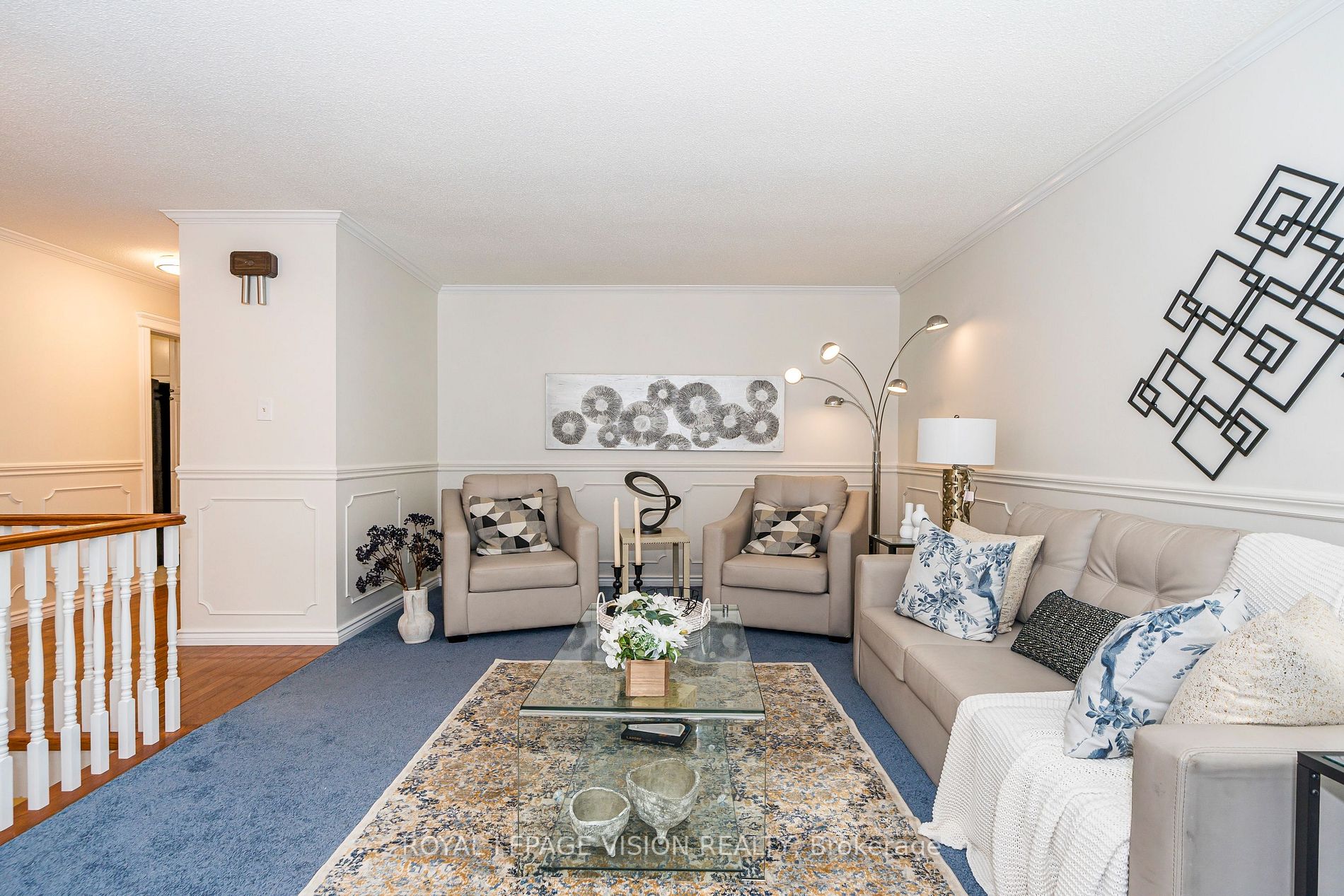 3 Muir Cres