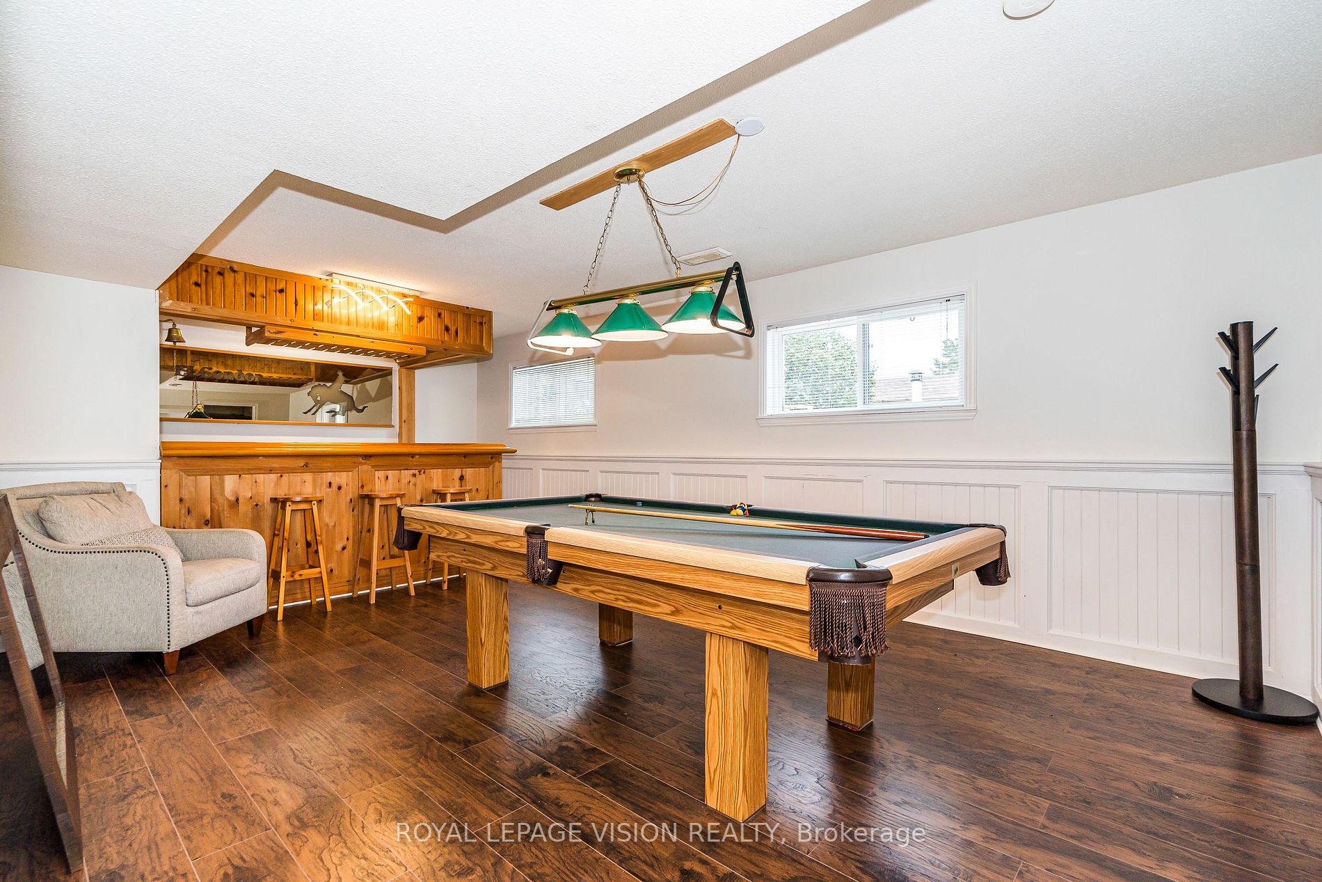 3 Muir Cres