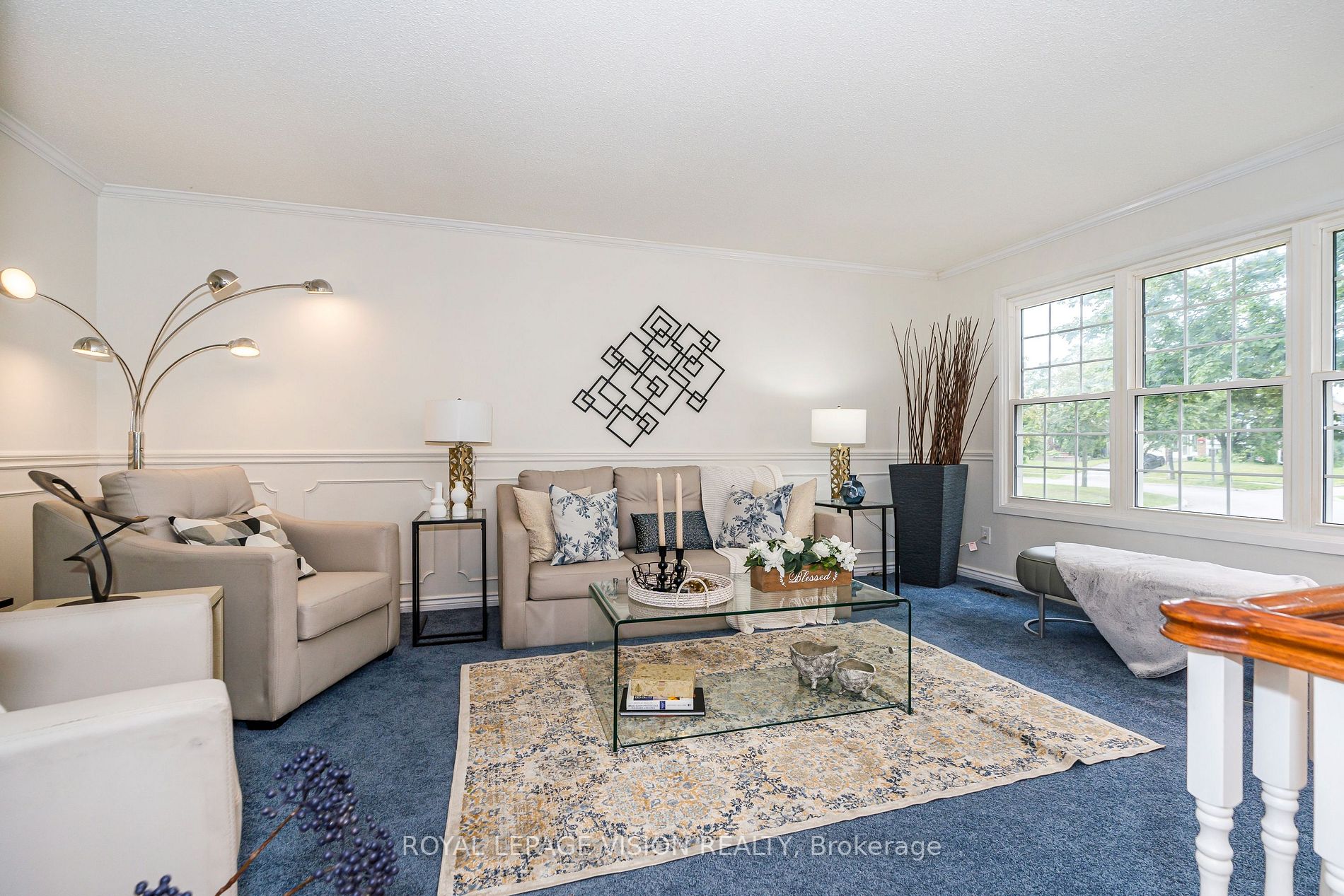3 Muir Cres
