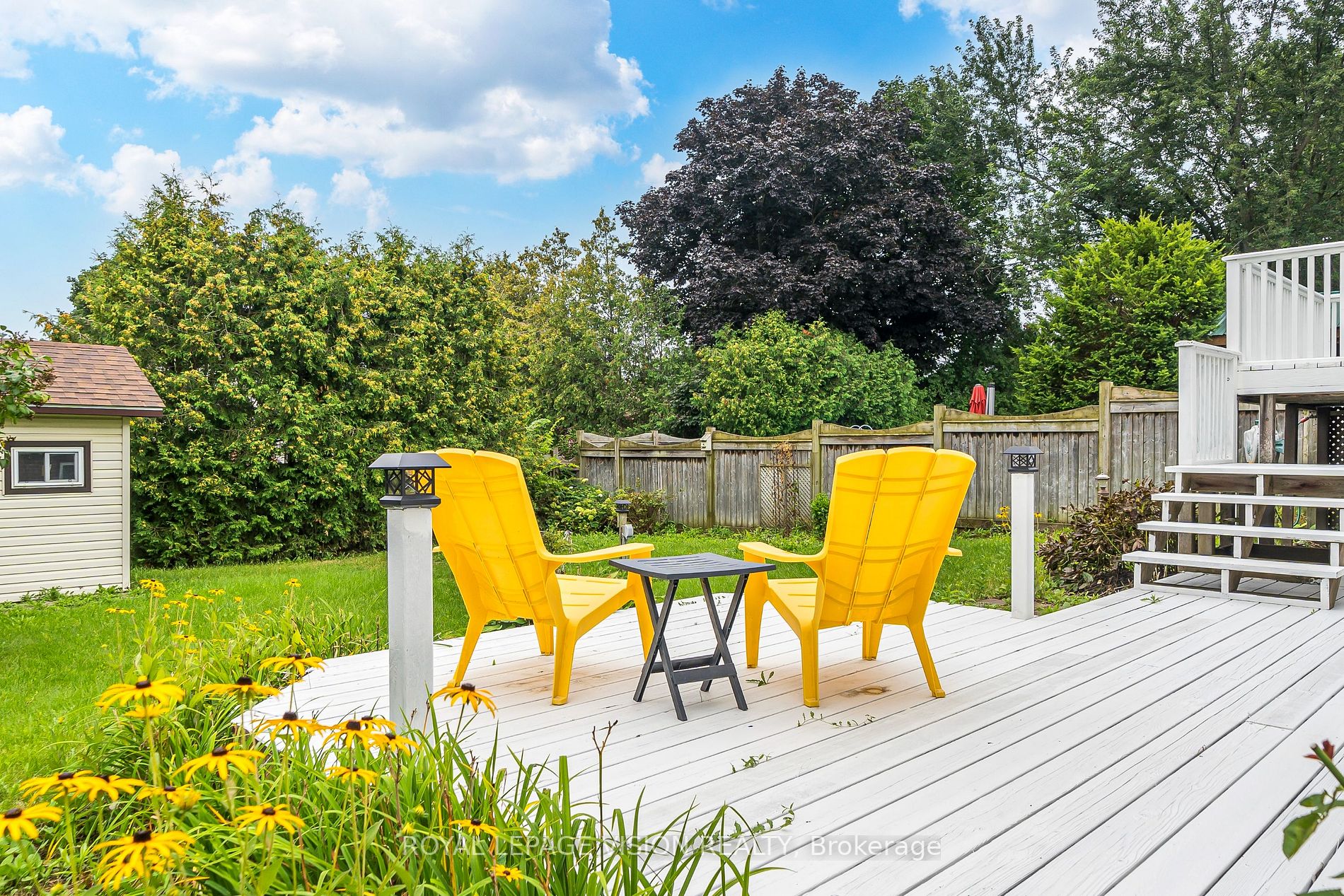 3 Muir Cres