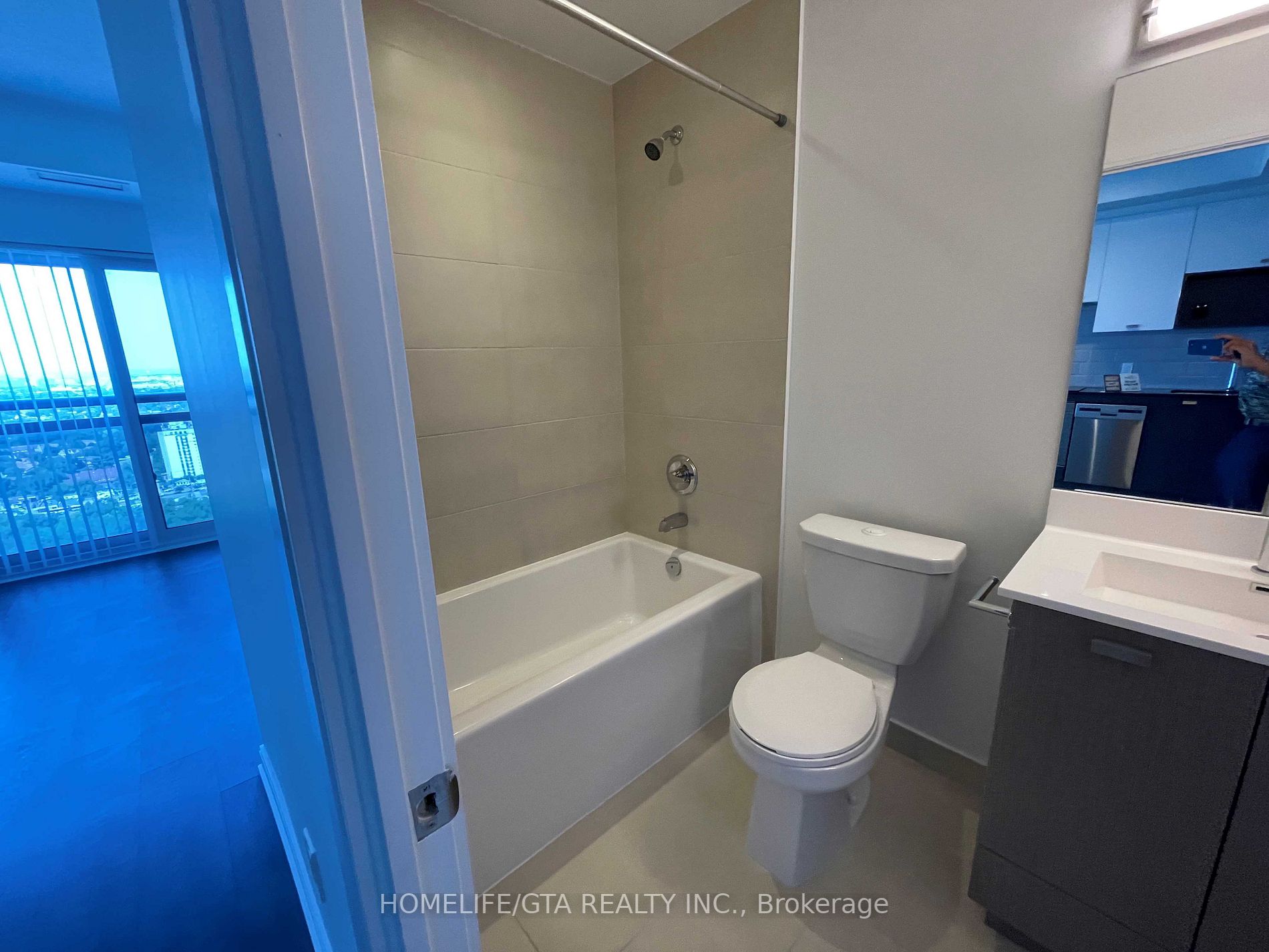 275 Village Green Sq, #3321