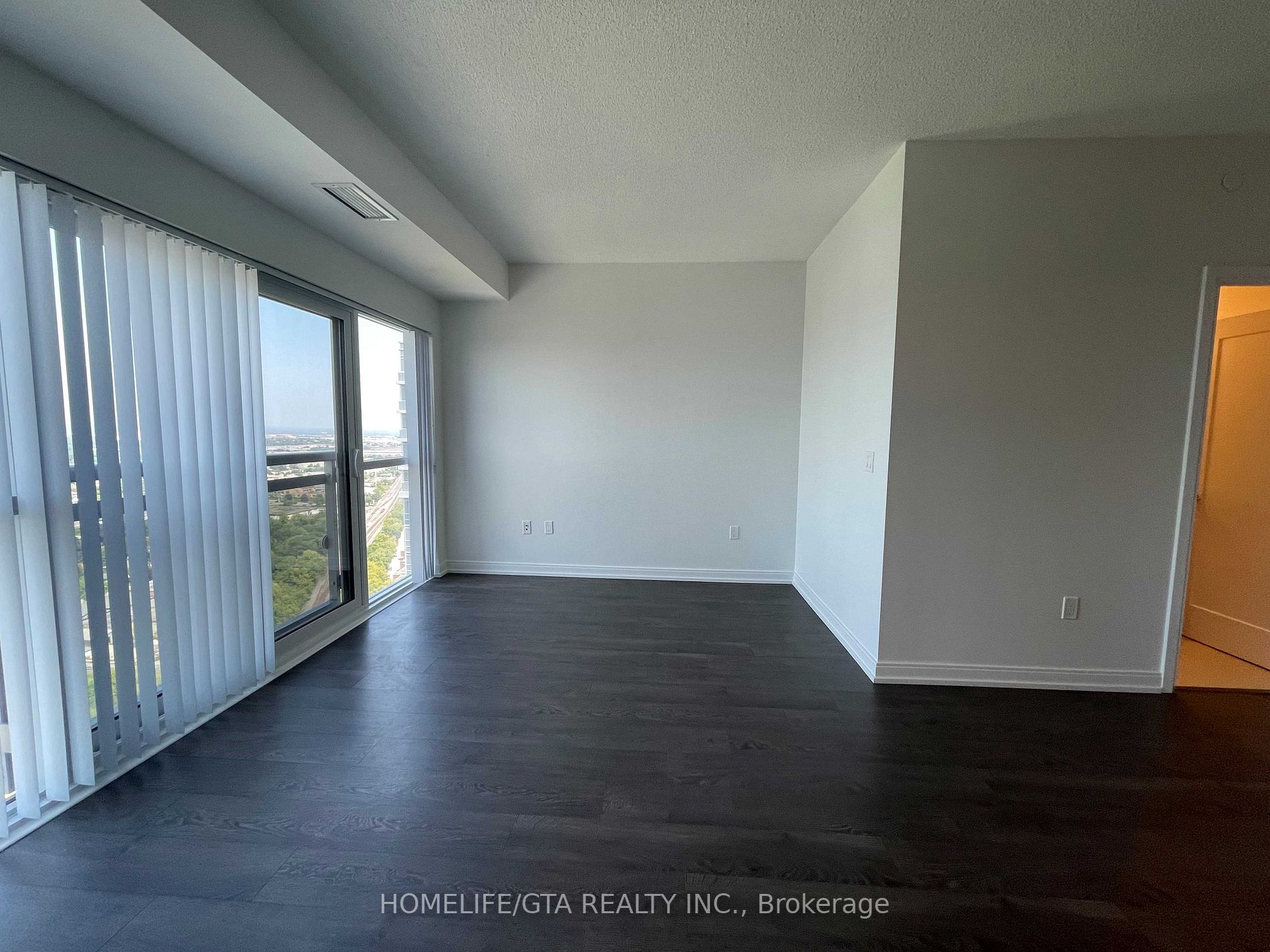275 Village Green Sq, #3321