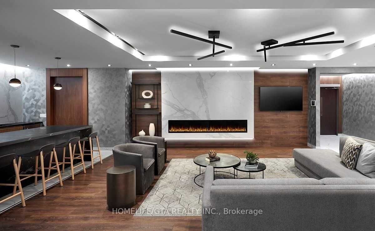 275 Village Green Sq, #3321