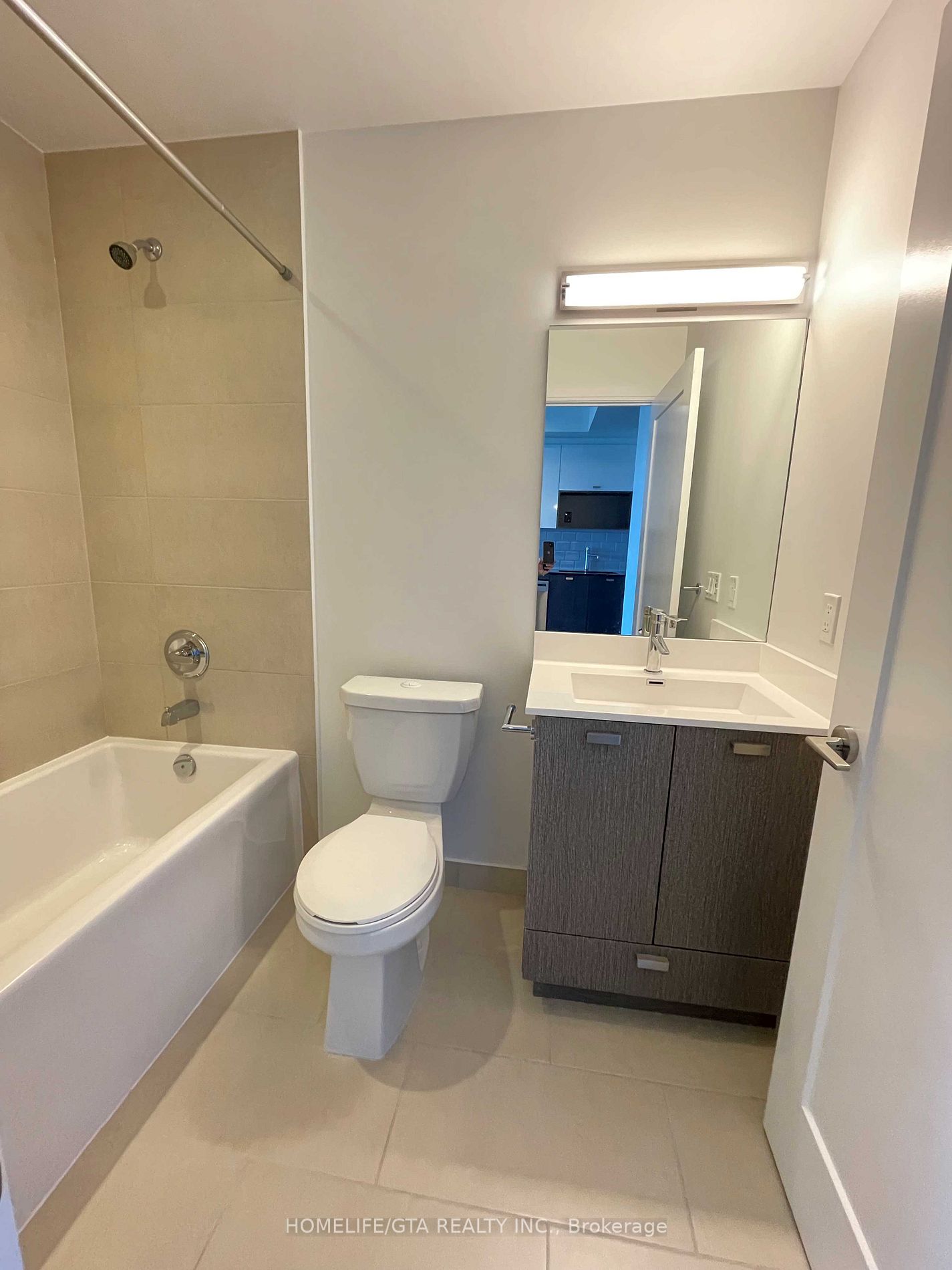 275 Village Green Sq, #3321