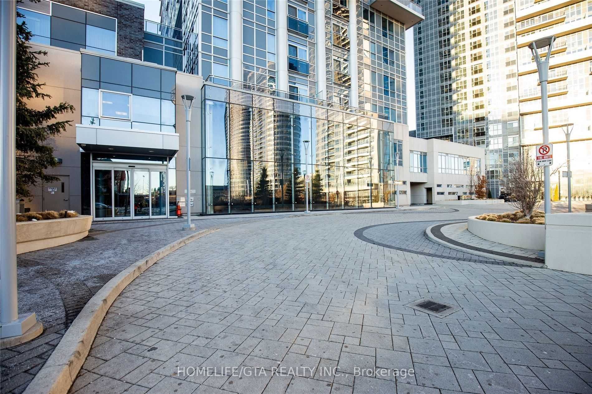 275 Village Green Sq, #3321