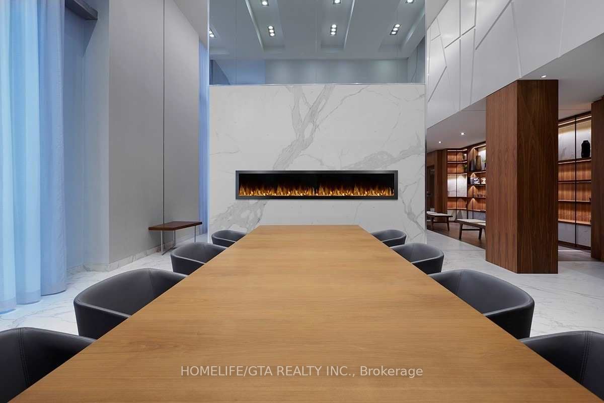 275 Village Green Sq, #3321