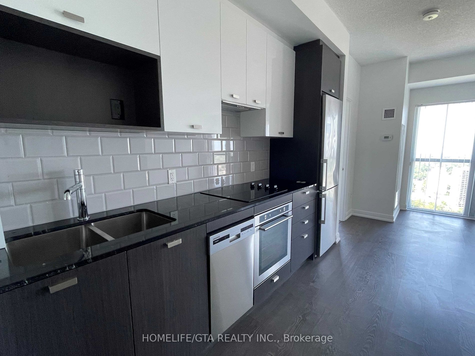 275 Village Green Sq, #3321