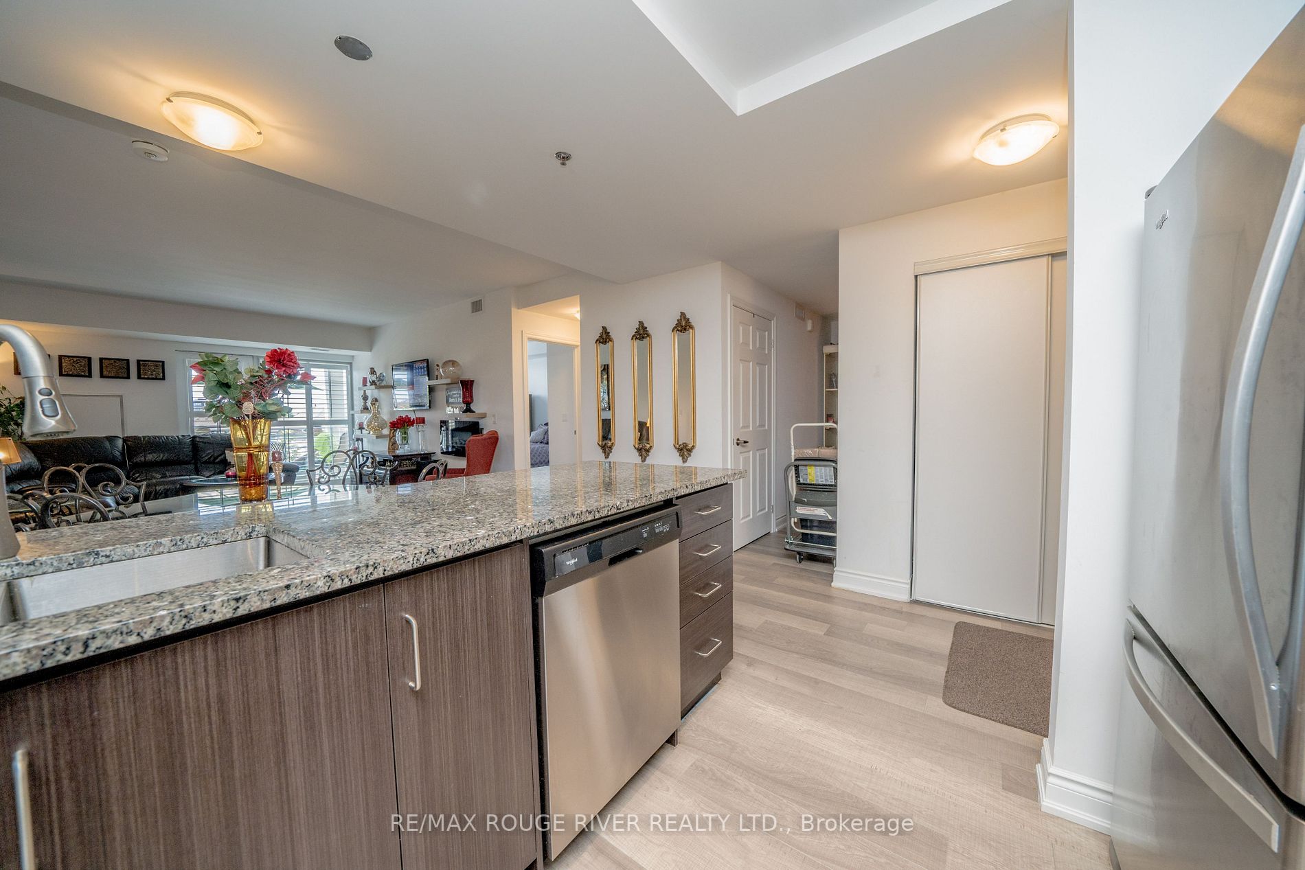 21 Brookhouse Dr, #302