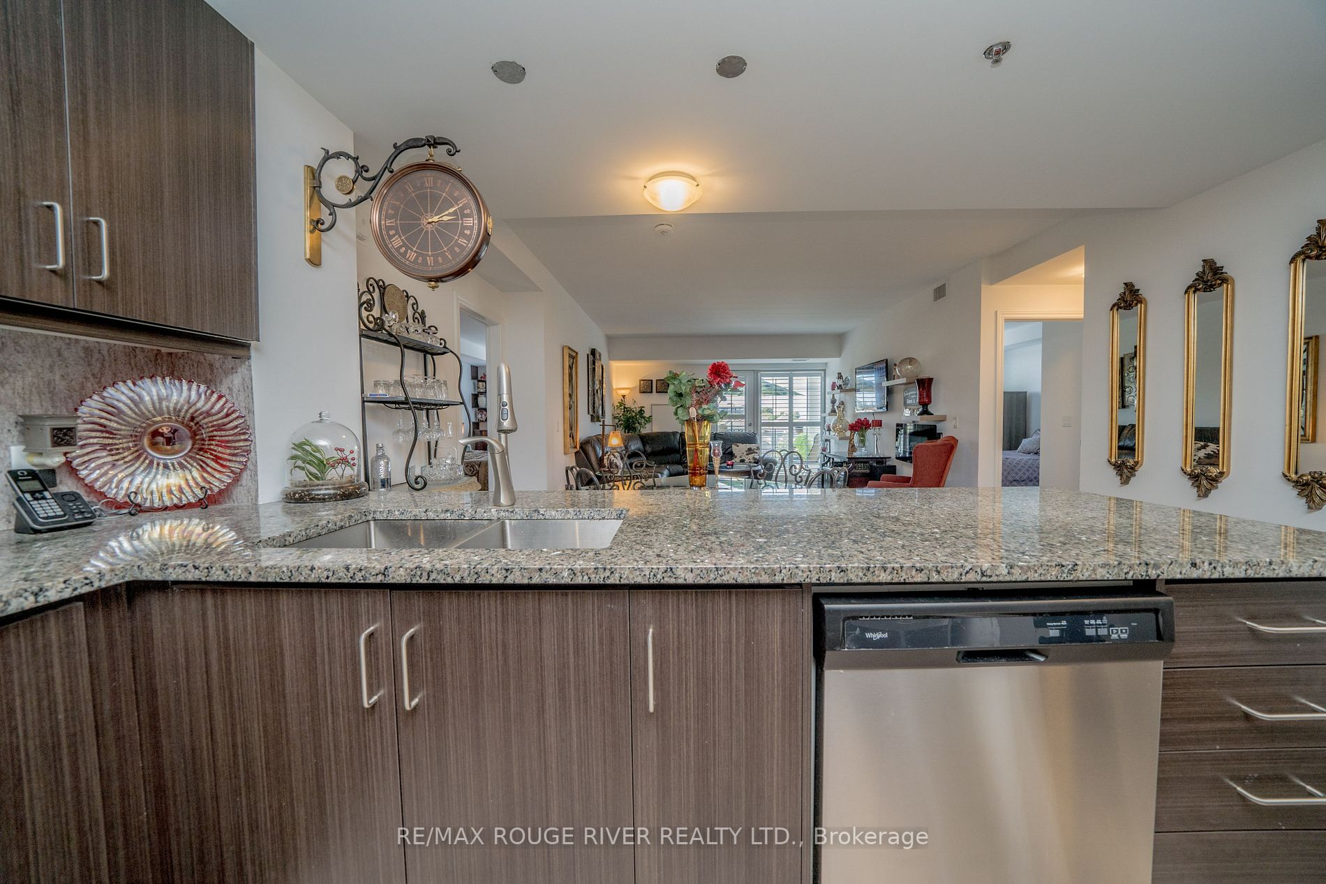 21 Brookhouse Dr, #302