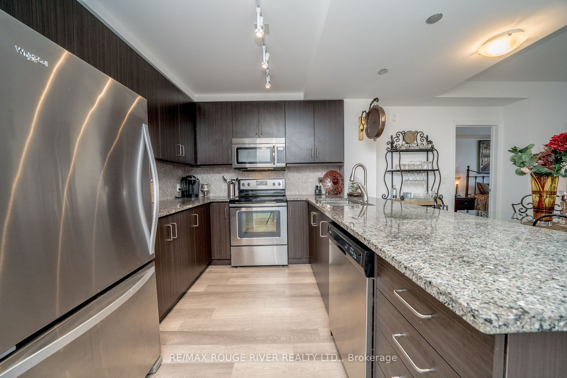 21 Brookhouse Dr, #302