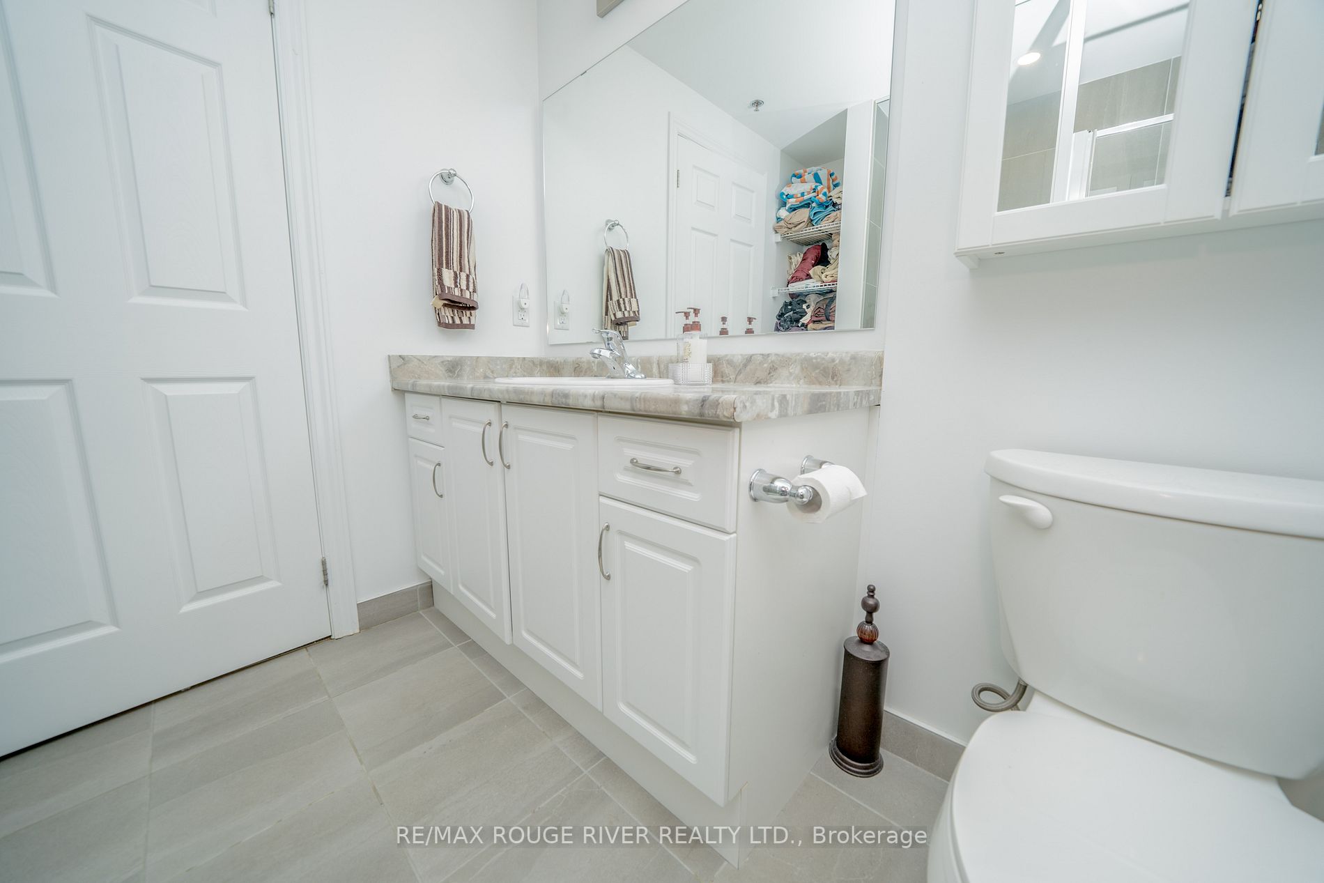 21 Brookhouse Dr, #302