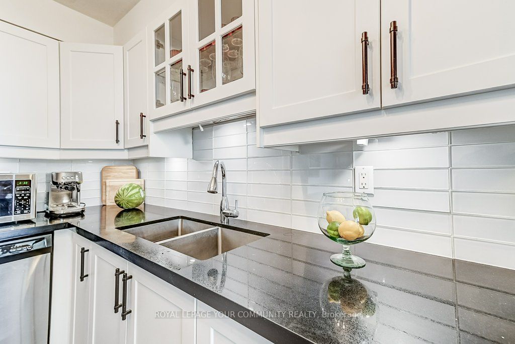 1 Massey Sq, #1509