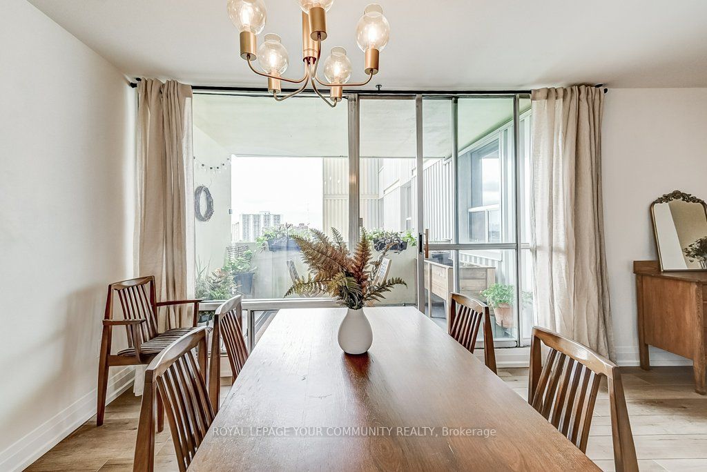 1 Massey Sq, #1509