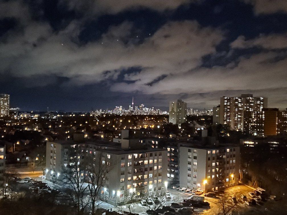 1 Massey Sq, #1509