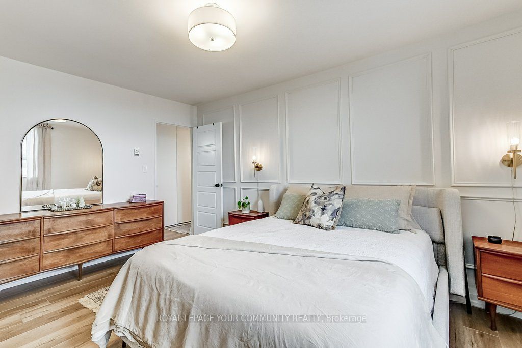 1 Massey Sq, #1509