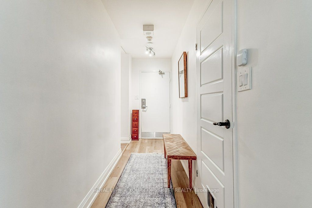 1 Massey Sq, #1509