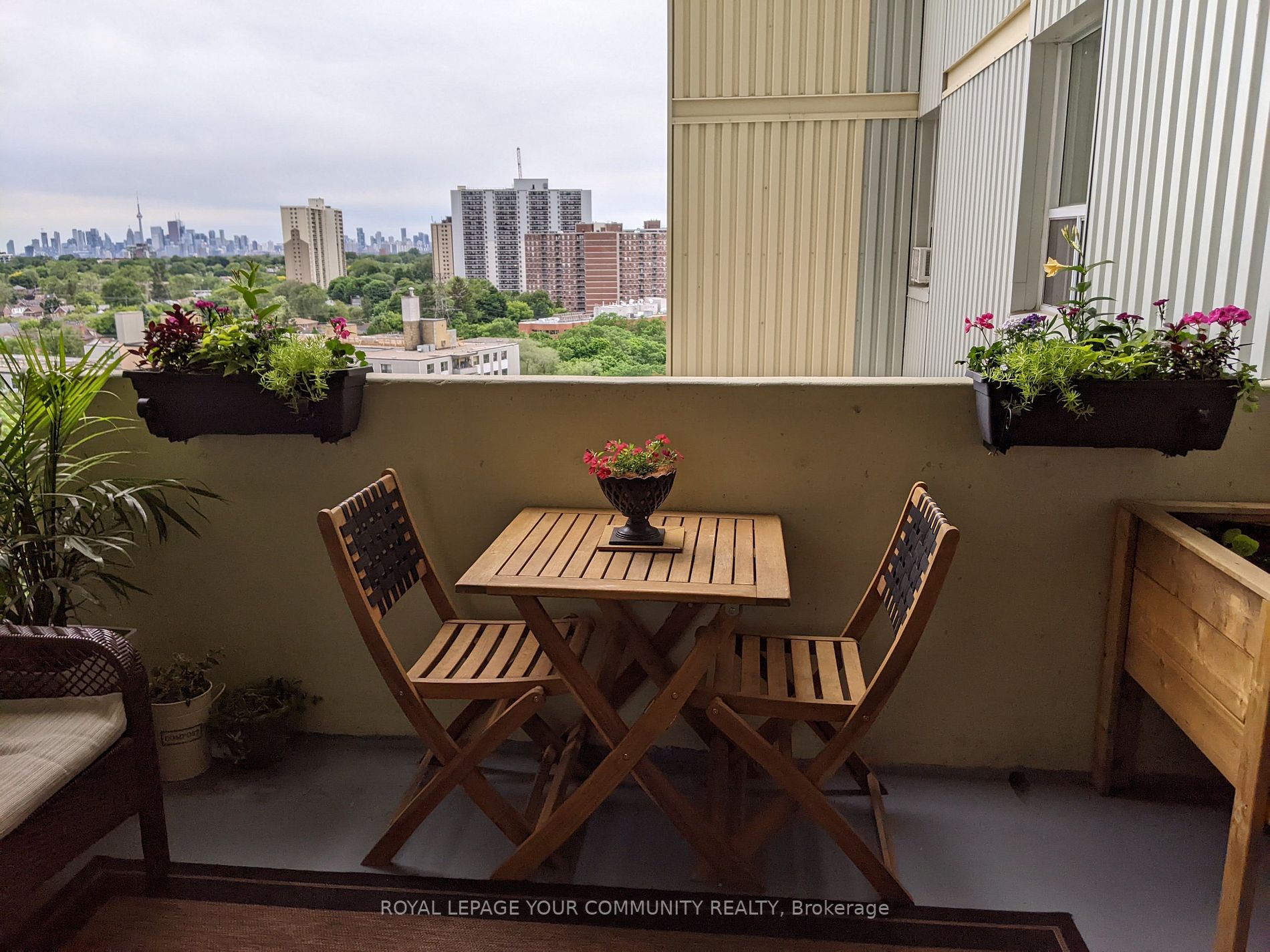 1 Massey Sq, #1509