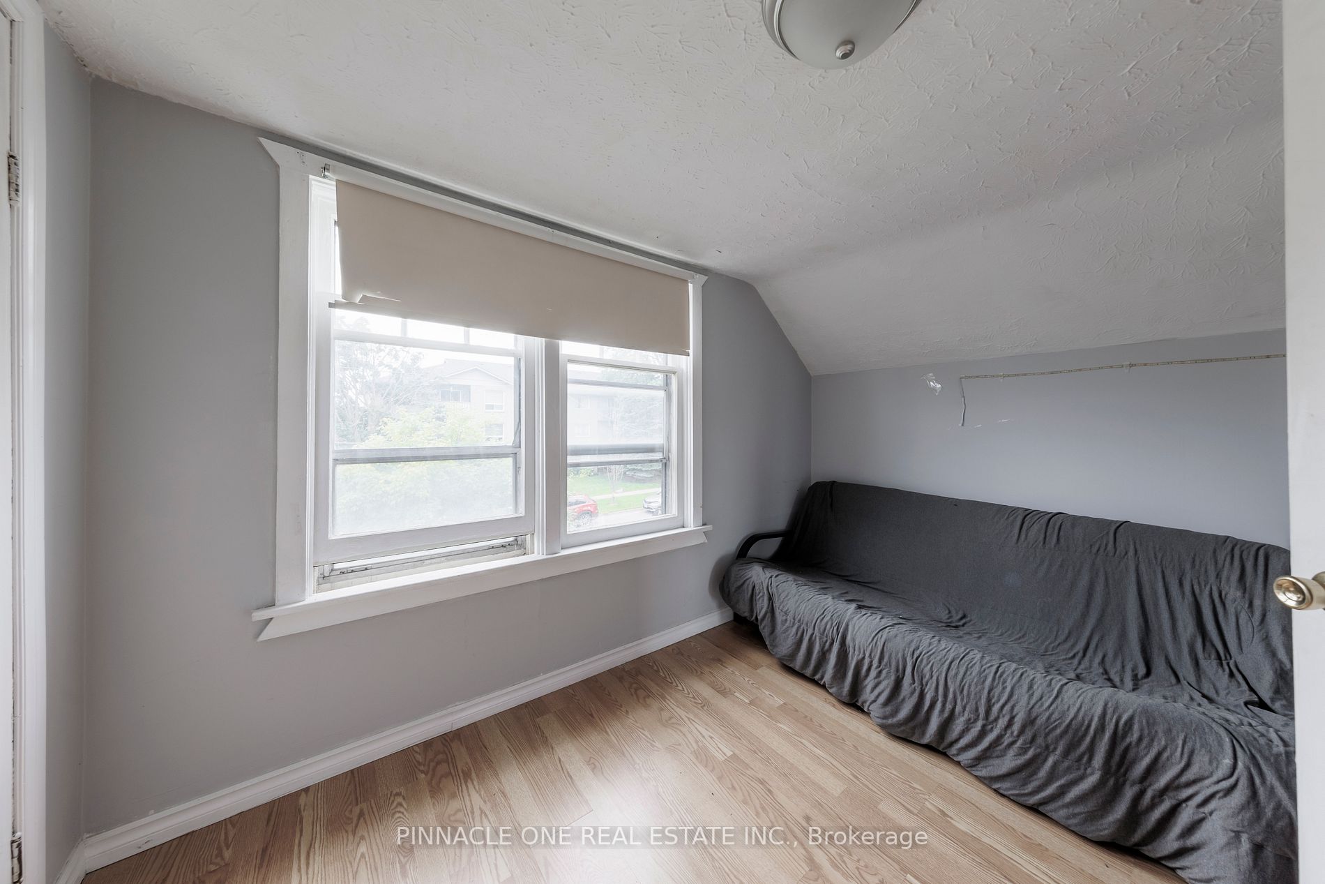 294 Buena Vista Ave N