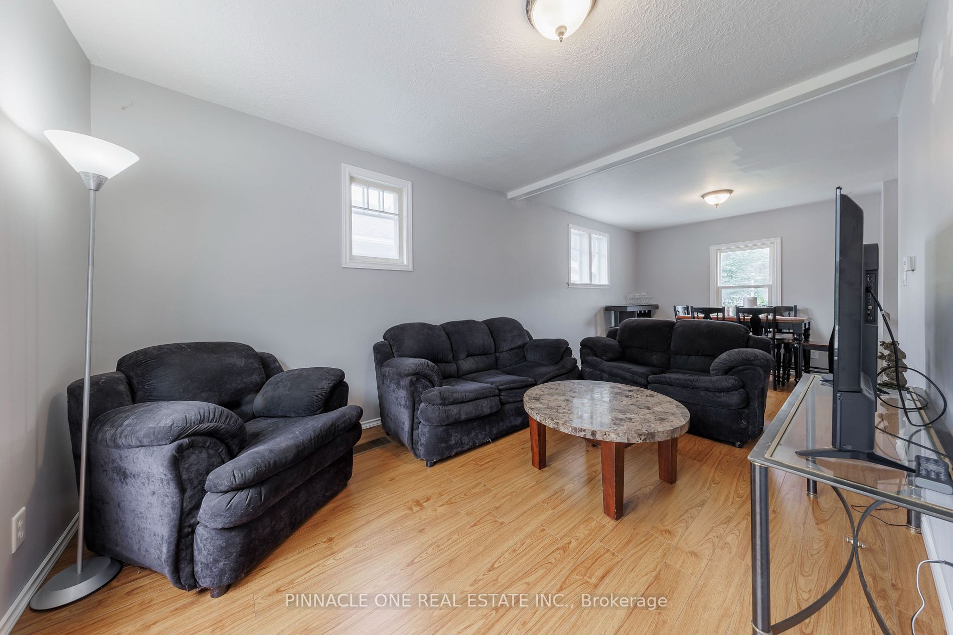 294 Buena Vista Ave N