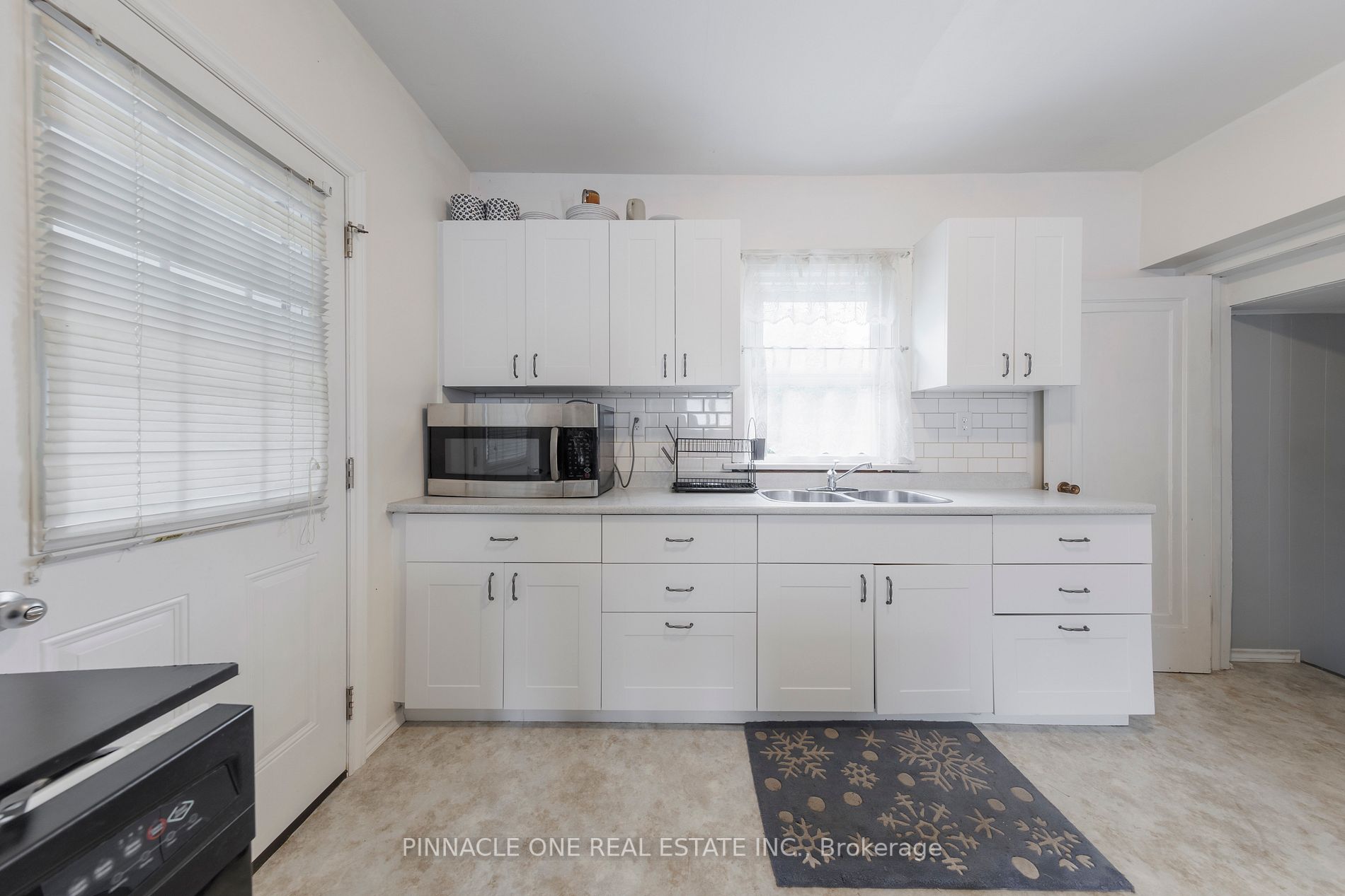 294 Buena Vista Ave N