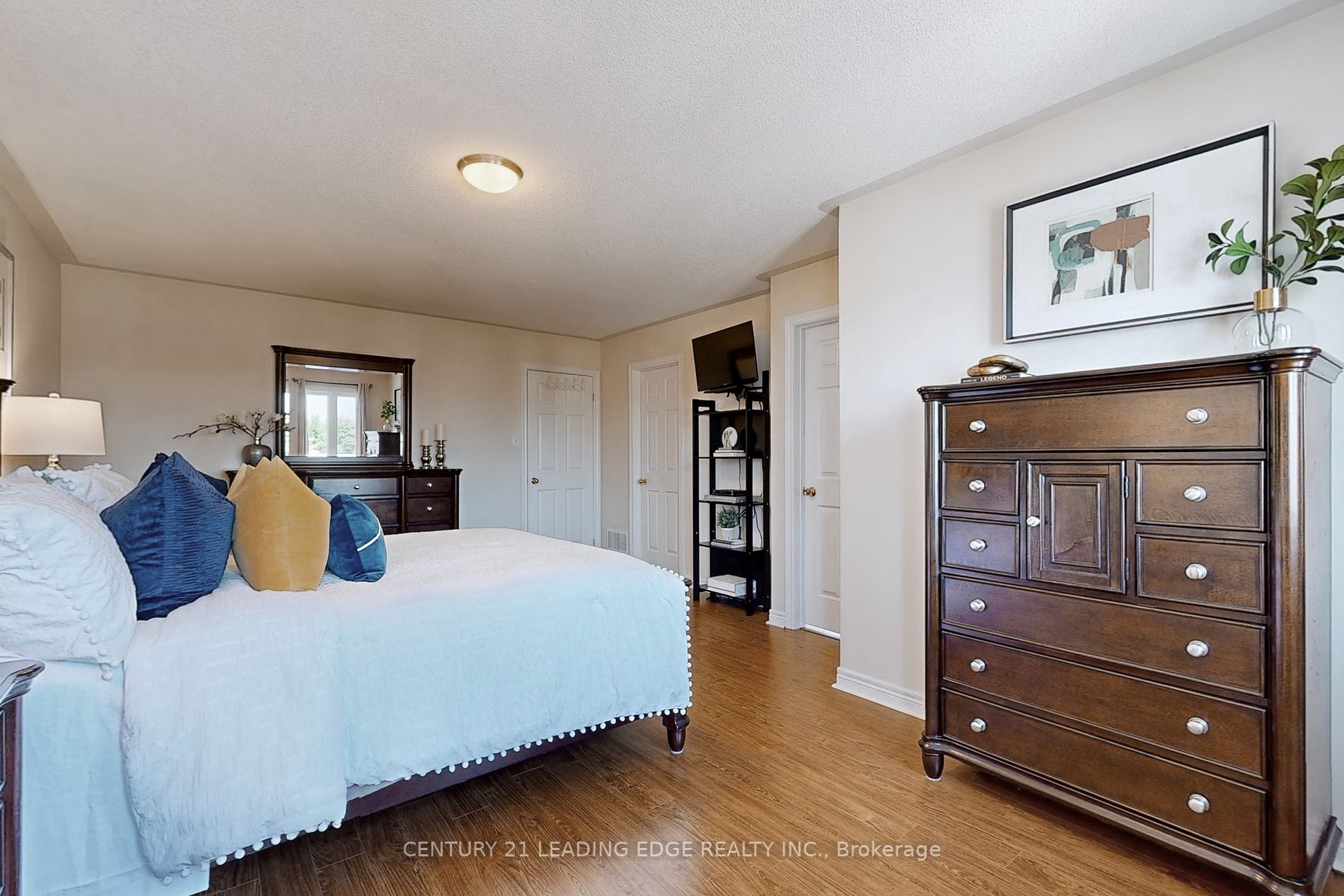 1 Teagarden Crt