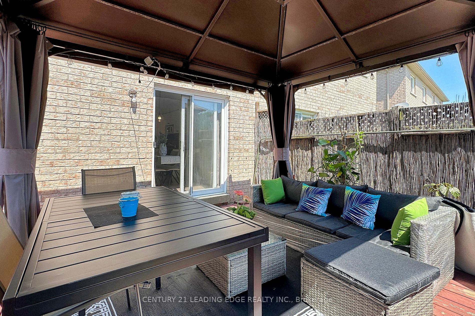 1 Teagarden Crt