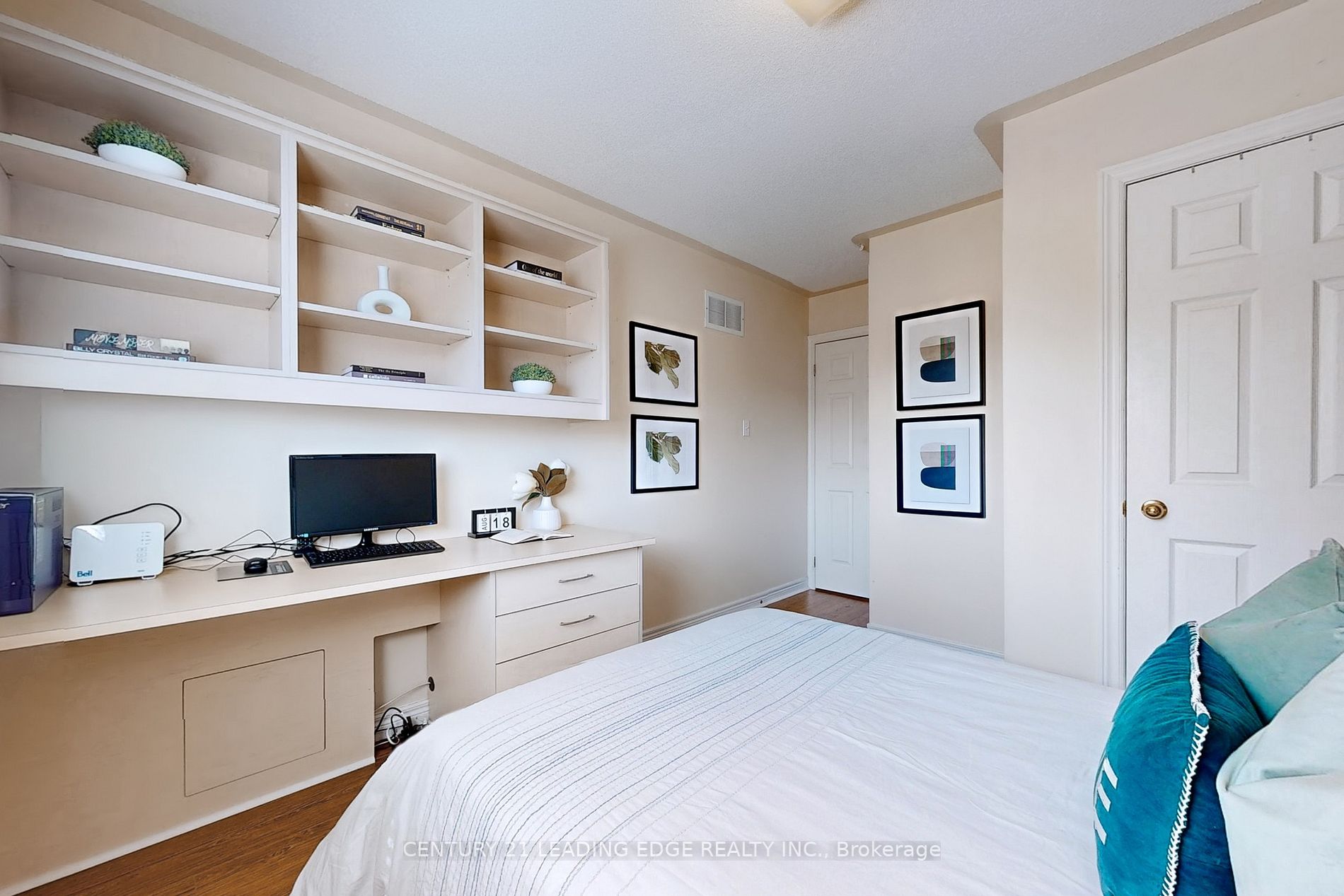 1 Teagarden Crt