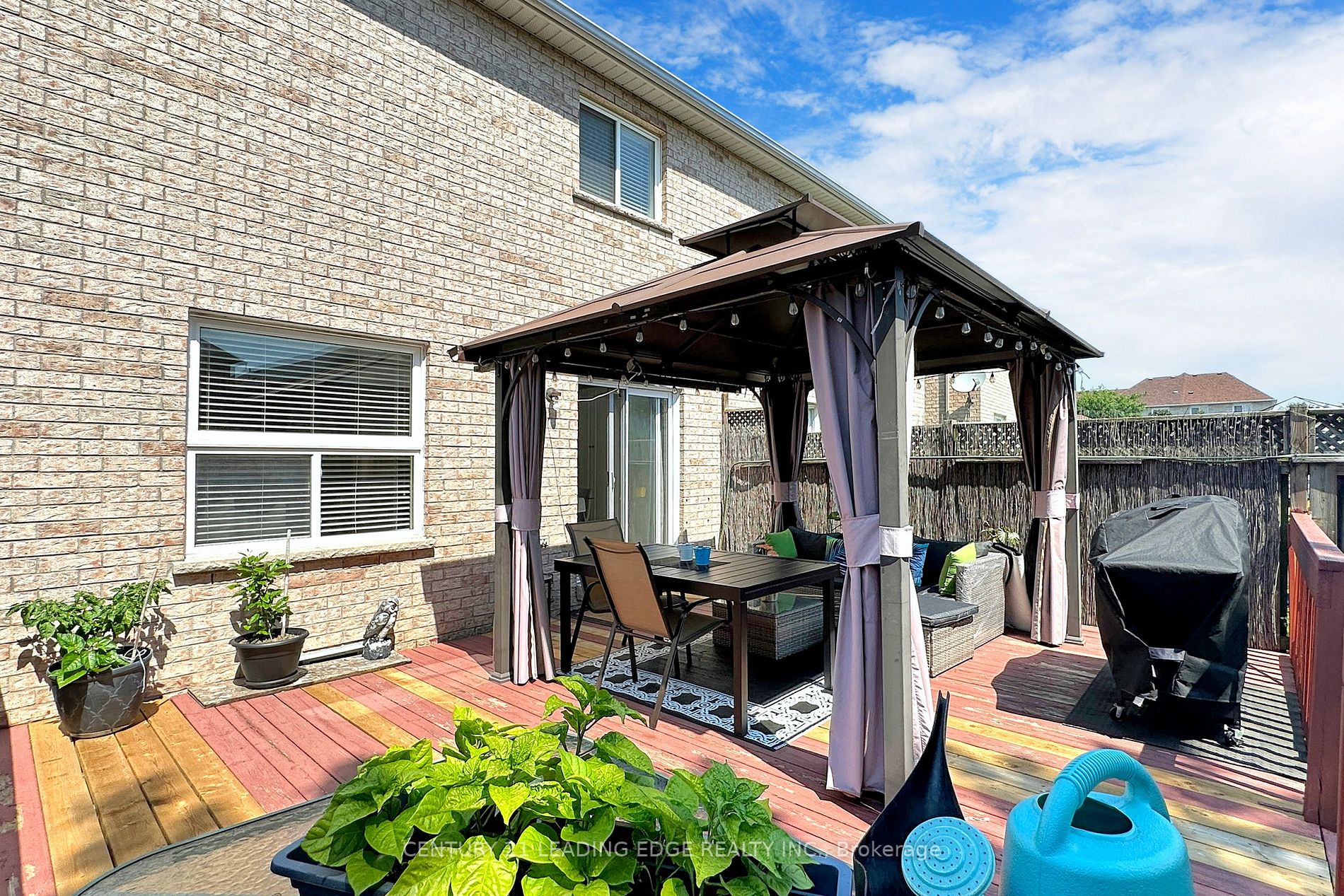 1 Teagarden Crt