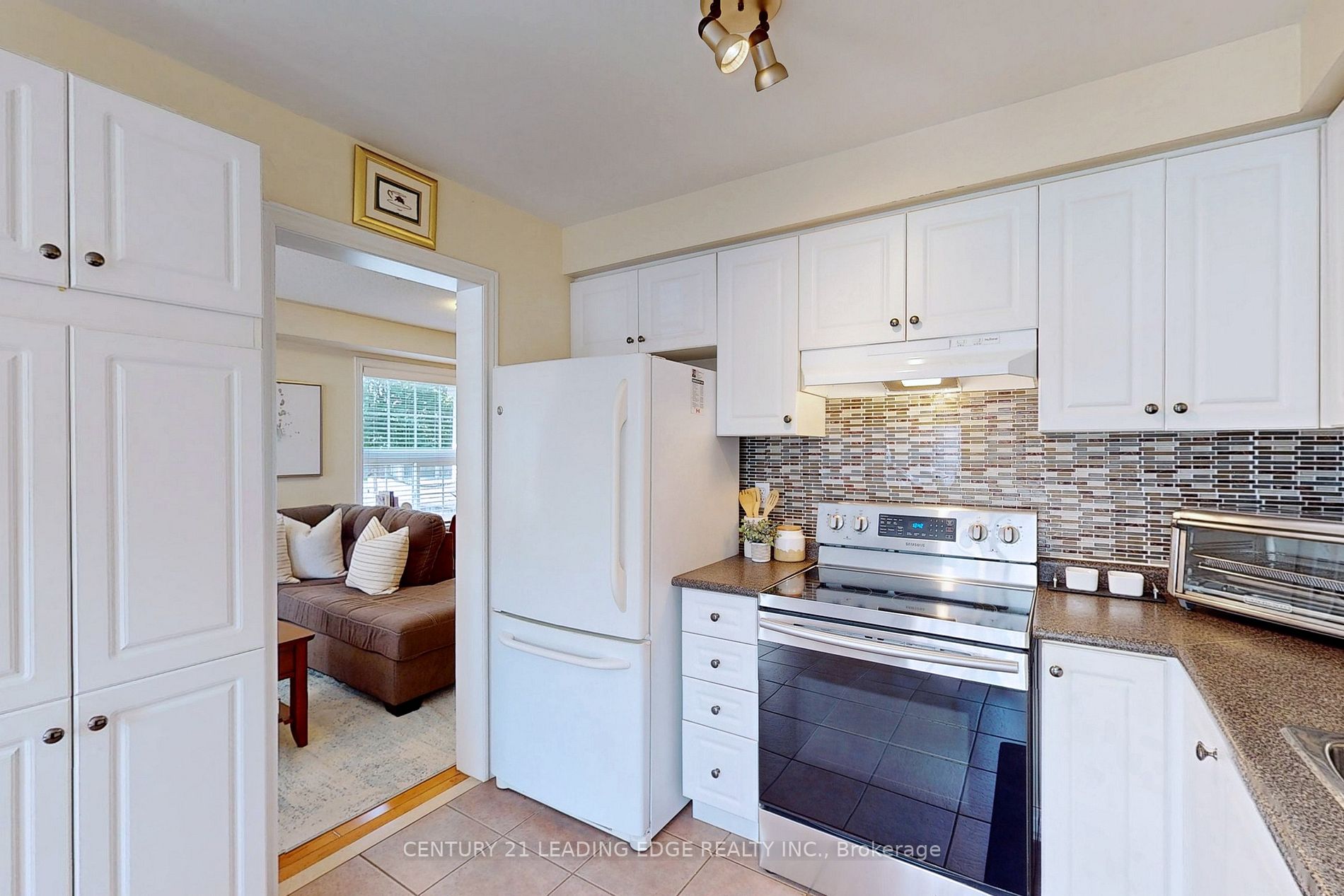 1 Teagarden Crt