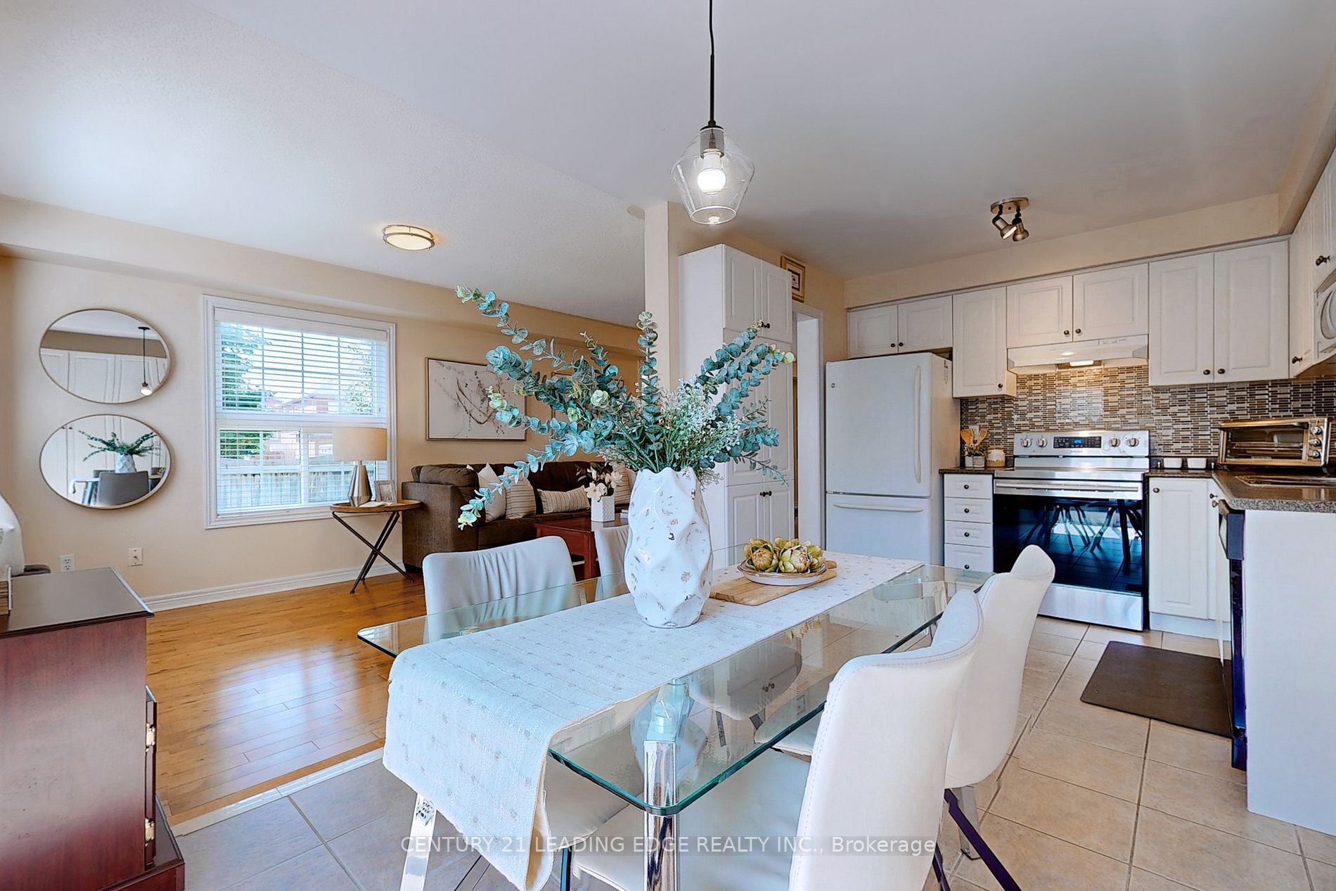 1 Teagarden Crt