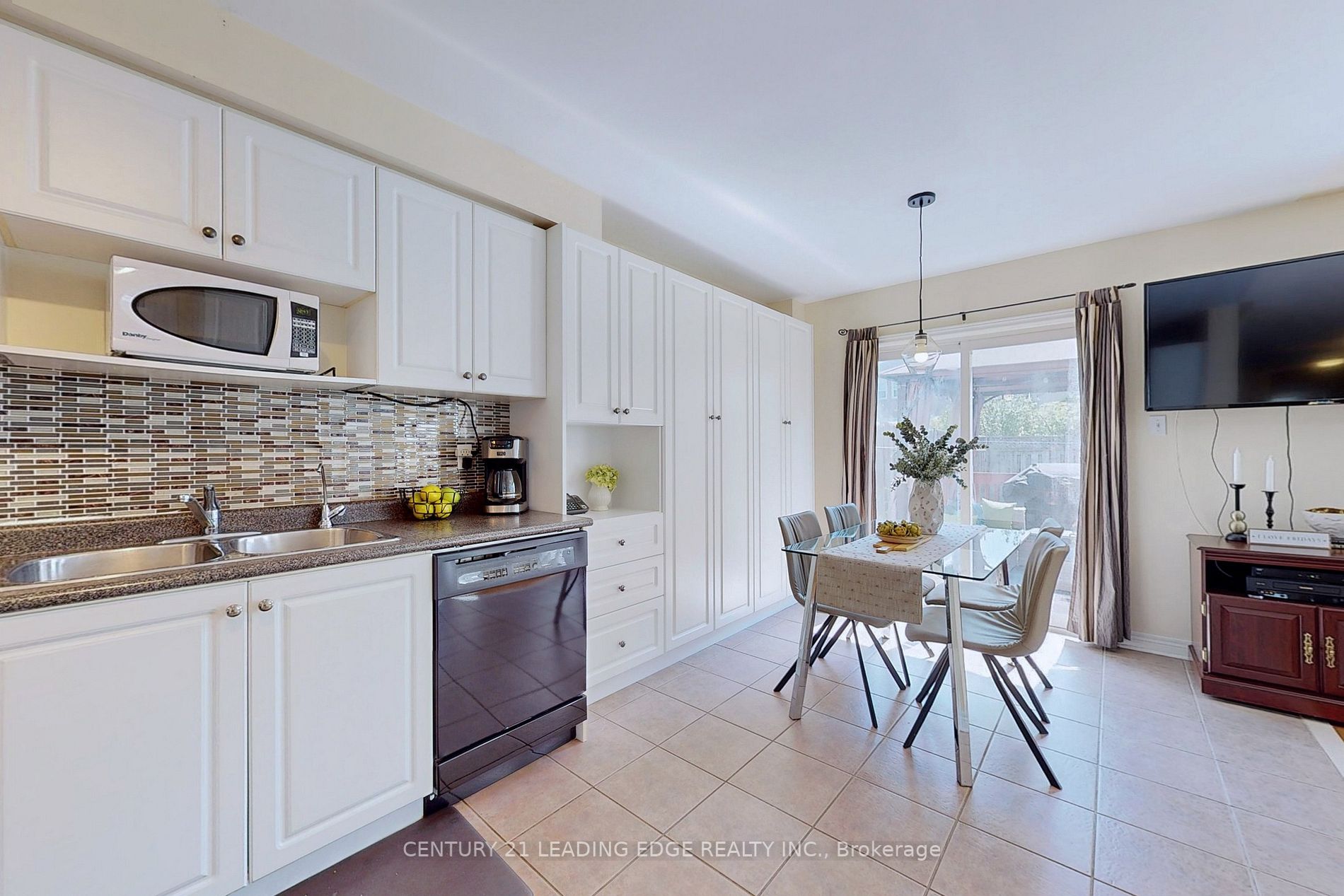 1 Teagarden Crt