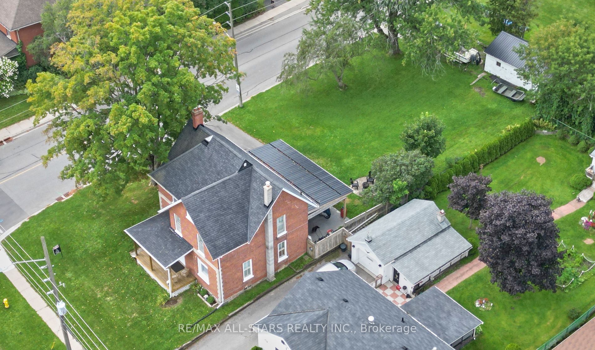 15578 Simcoe St