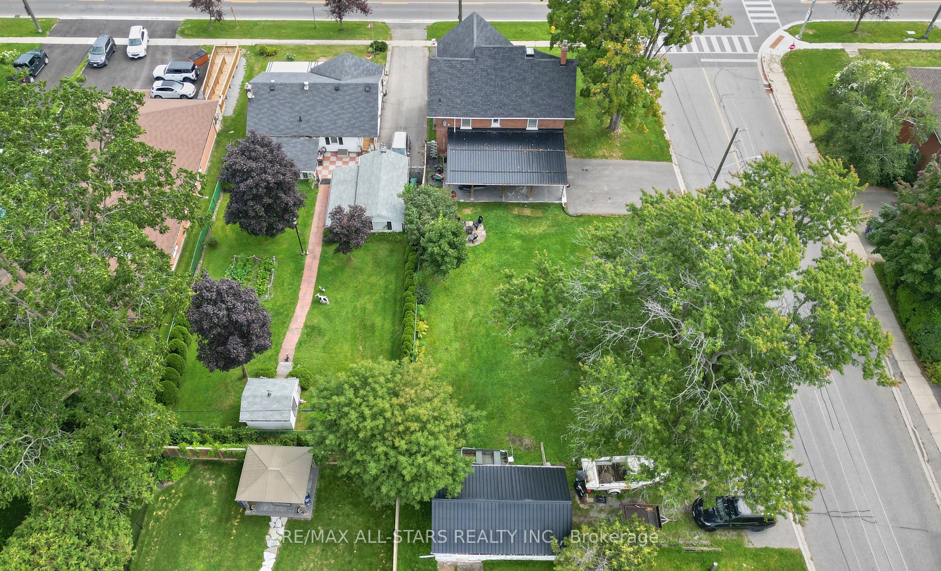 15578 Simcoe St