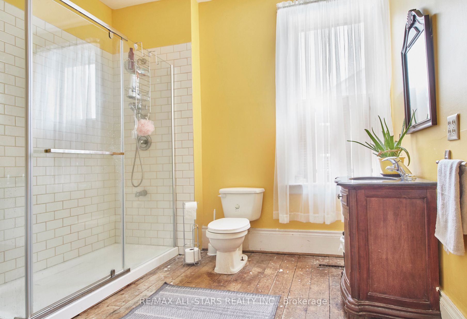 15578 Simcoe St