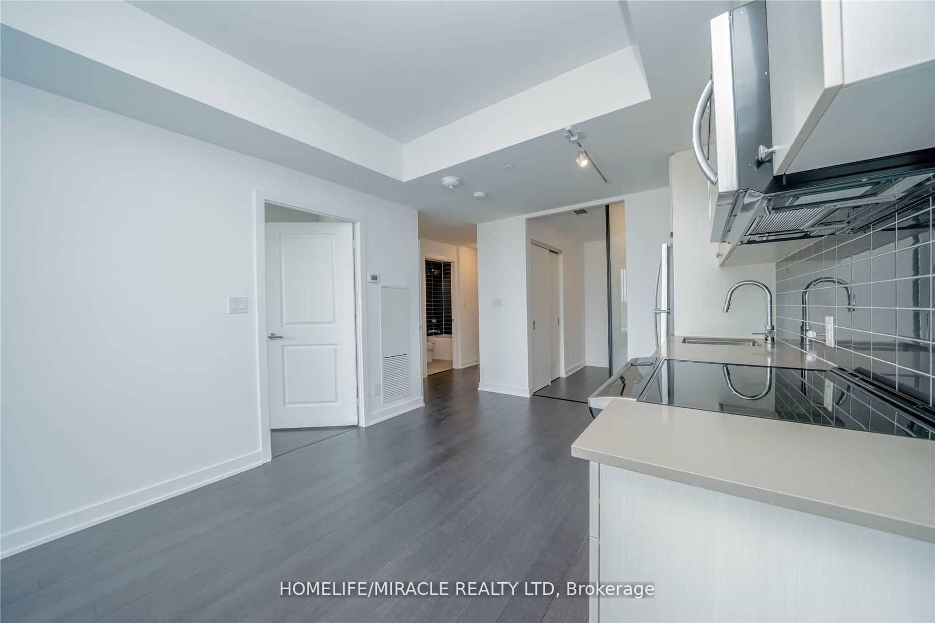 2799 Kingston Road N, #608
