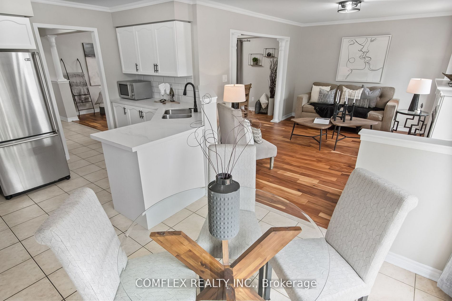 271 Scottsdale Dr