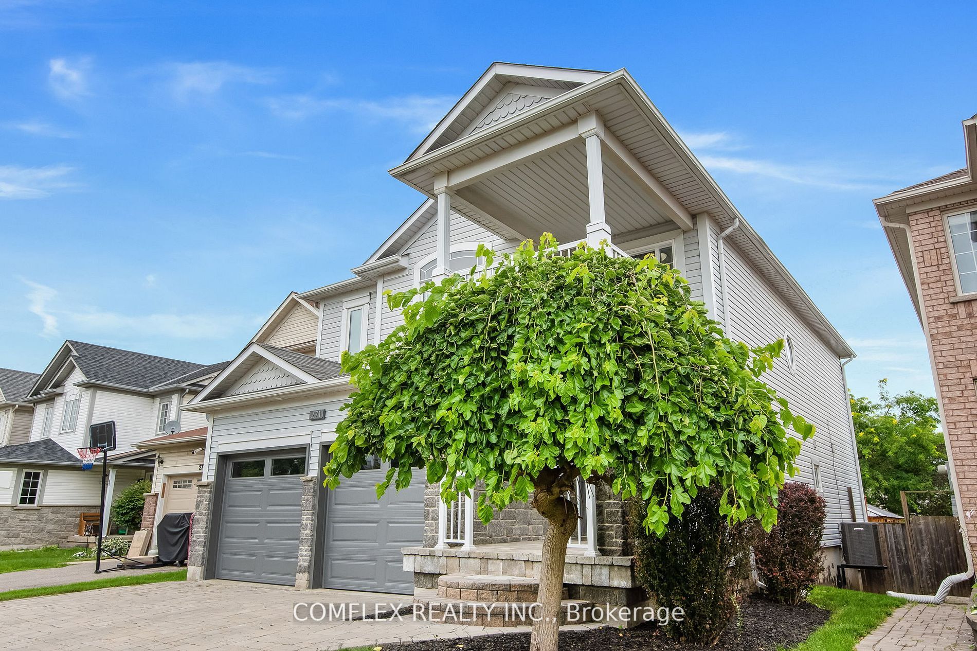 271 Scottsdale Dr