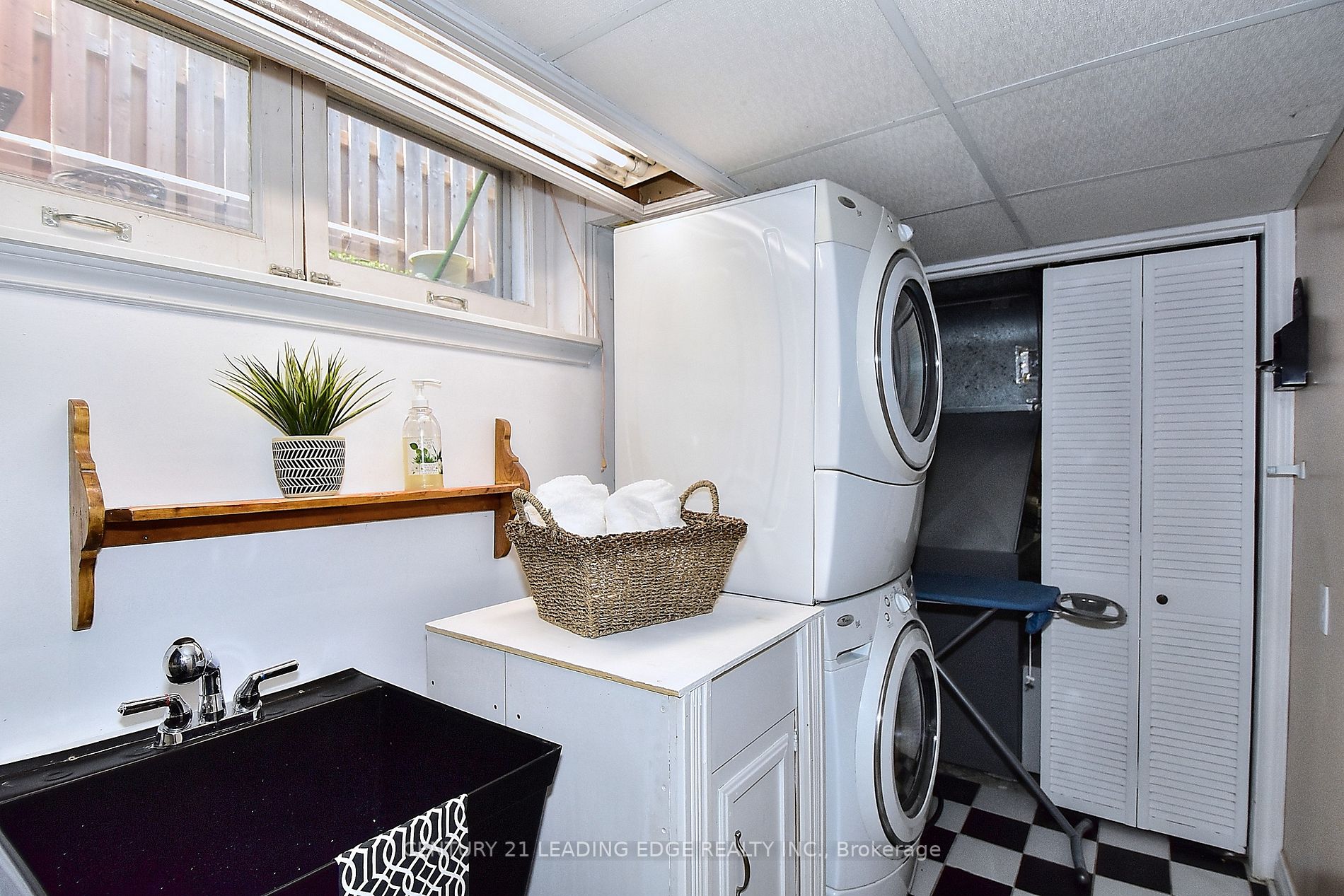 224 Beechgrove Dr