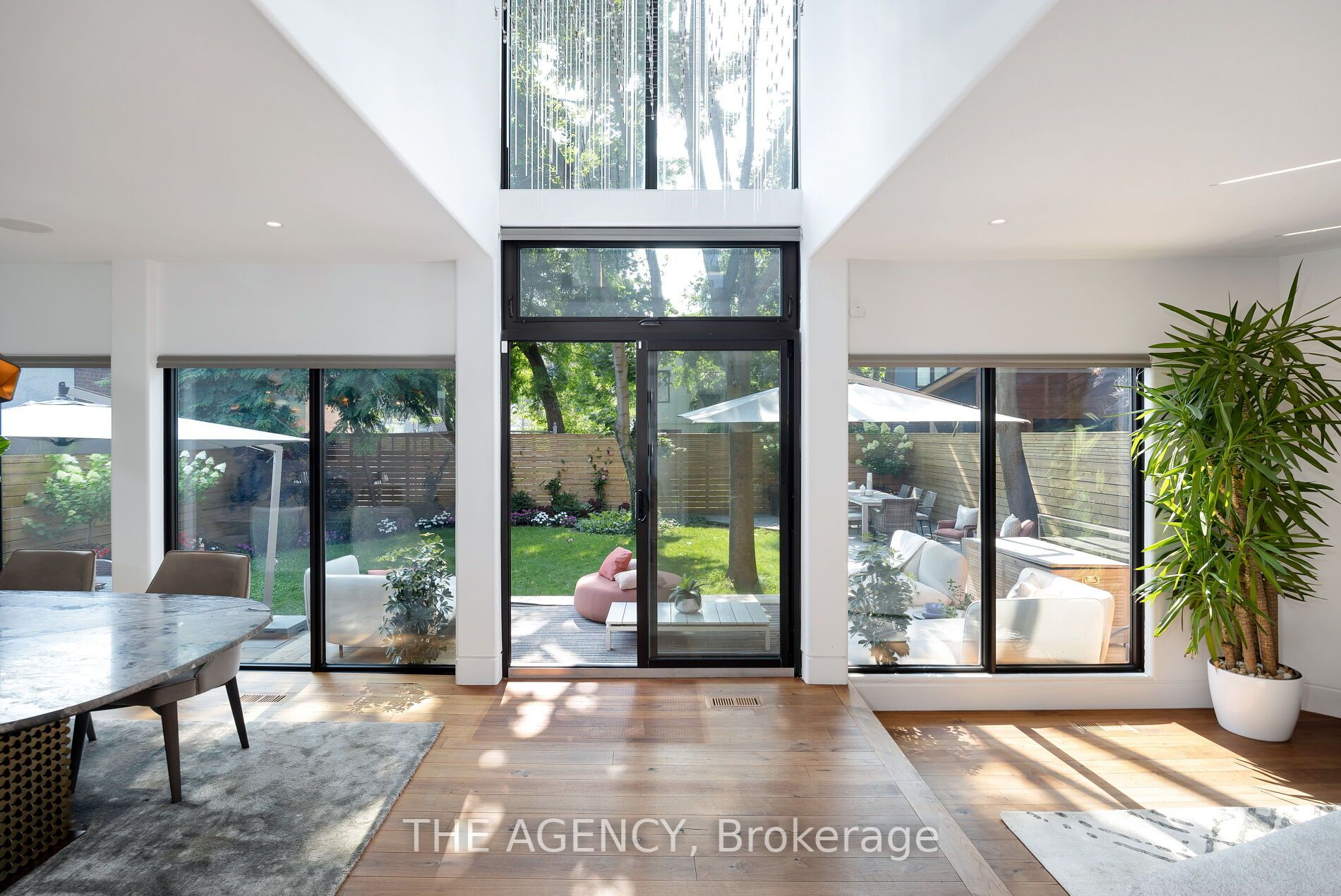 104 Fallingbrook Rd
