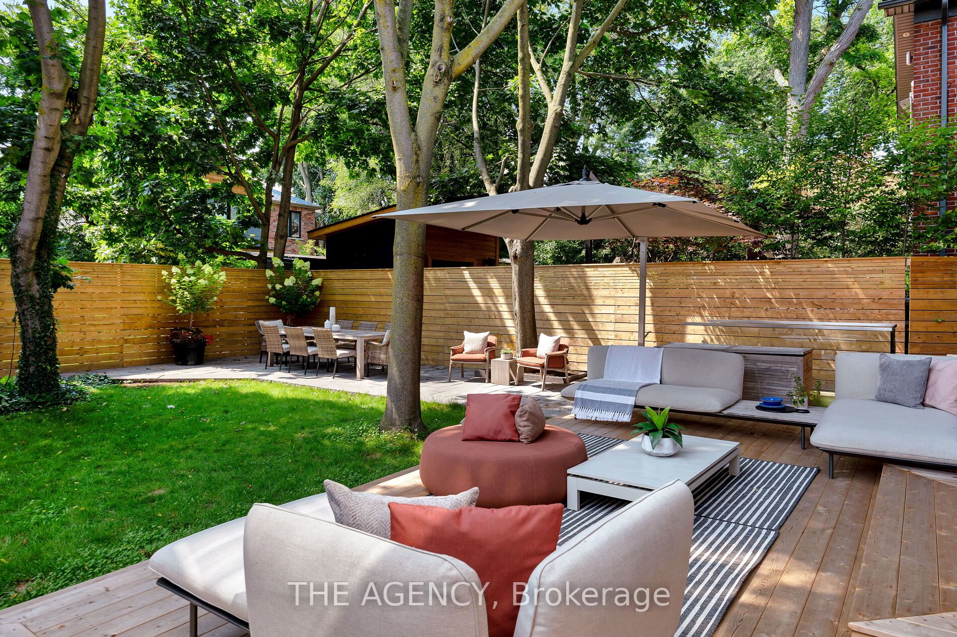 104 Fallingbrook Rd